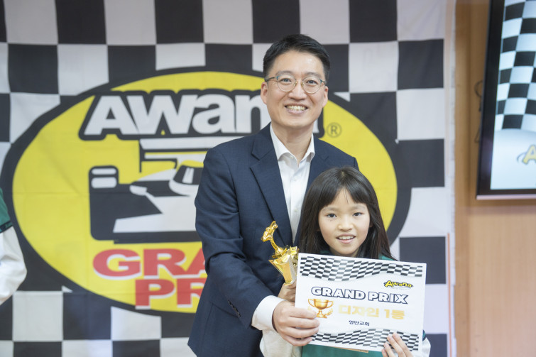 YTo1ODp7czo4OiJGaWxlTmFtZSI7czo0MDoiY2NjYzkxNTYtZDAwOS00MzJlLThkMTMtNjMwYmNiNWE3MmNmLmpwZyI7czoxMjoiRmlsZURhdGVUaW1lIjtpOjE3MzM2MjI4OTY7czo4OiJGaWxlU2l6ZSI7aToxMTAzNjk5O3M6ODoiRmlsZVR5cGUiO2k6MjtzOjg6Ik1pbWVUeXBlIjtzOjEwOiJpbWFnZS9qcGVnIjtzOjEzOiJTZWN0aW9uc0ZvdW5kIjtzOjMwOiJBTllfVEFHLCBJRkQwLCBUSFVNQk5BSUwsIEVYSUYiO3M6ODoiQ09NUFVURUQiO2E6OTp7czo0OiJodG1sIjtzOjI2OiJ3aWR0aD0iMTc1MiIgaGVpZ2h0PSIxMTY4IiI7czo2OiJIZWlnaHQiO2k6MTE2ODtzOjU6IldpZHRoIjtpOjE3NTI7czo3OiJJc0NvbG9yIjtpOjE7czoxNzoiQnl0ZU9yZGVyTW90b3JvbGEiO2k6MDtzOjE1OiJBcGVydHVyZUZOdW1iZXIiO3M6NToiZi8yLjgiO3M6OToiQ29weXJpZ2h0IjtzOjQ6IllBQkMiO3M6MTg6IlRodW1ibmFpbC5GaWxlVHlwZSI7aToyO3M6MTg6IlRodW1ibmFpbC5NaW1lVHlwZSI7czoxMDoiaW1hZ2UvanBlZyI7fXM6NDoiTWFrZSI7czo0OiJTT05ZIjtzOjU6Ik1vZGVsIjtzOjg6IklMQ0UtN000IjtzOjExOiJYUmVzb2x1dGlvbiI7czo1OiIyNDAvMSI7czoxMToiWVJlc29sdXRpb24iO3M6NToiMjQwLzEiO3M6MTQ6IlJlc29sdXRpb25Vbml0IjtpOjI7czo4OiJTb2Z0d2FyZSI7czo1MjoiQWRvYmUgUGhvdG9zaG9wIExpZ2h0cm9vbSBDbGFzc2ljIDE0LjAuMSAoTWFjaW50b3NoKSI7czo4OiJEYXRlVGltZSI7czoxOToiMjAyNDoxMjowNyAxMzo0ODoxNSI7czo2OiJBcnRpc3QiO3M6NzoiWUFCQ19TRyI7czo5OiJDb3B5cmlnaHQiO3M6NDoiWUFCQyI7czoxNjoiRXhpZl9JRkRfUG9pbnRlciI7aToyNTQ7czo5OiJUSFVNQk5BSUwiO2E6Njp7czoxMToiQ29tcHJlc3Npb24iO2k6NjtzOjExOiJYUmVzb2x1dGlvbiI7czo0OiI3Mi8xIjtzOjExOiJZUmVzb2x1dGlvbiI7czo0OiI3Mi8xIjtzOjE0OiJSZXNvbHV0aW9uVW5pdCI7aToyO3M6MjE6IkpQRUdJbnRlcmNoYW5nZUZvcm1hdCI7aToxMDQwO3M6Mjc6IkpQRUdJbnRlcmNoYW5nZUZvcm1hdExlbmd0aCI7aToxNjA0Njt9czoxMjoiRXhwb3N1cmVUaW1lIjtzOjU6IjEvMjUwIjtzOjc6IkZOdW1iZXIiO3M6NToiMjgvMTAiO3M6MTU6IkV4cG9zdXJlUHJvZ3JhbSI7aToxO3M6MTU6IklTT1NwZWVkUmF0aW5ncyI7aTo4MDA7czoxOToiVW5kZWZpbmVkVGFnOjB4ODgzMCI7aToyO3M6MTk6IlVuZGVmaW5lZFRhZzoweDg4MzIiO2k6ODAwO3M6MTE6IkV4aWZWZXJzaW9uIjtzOjQ6IjAyMzIiO3M6MTY6IkRhdGVUaW1lT3JpZ2luYWwiO3M6MTk6IjIwMjQ6MTI6MDcgMTE6NTA6MjIiO3M6MTc6IkRhdGVUaW1lRGlnaXRpemVkIjtzOjE5OiIyMDI0OjEyOjA3IDExOjUwOjIyIjtzOjE5OiJVbmRlZmluZWRUYWc6MHg5MDEwIjtzOjY6IiswOTowMCI7czoxOToiVW5kZWZpbmVkVGFnOjB4OTAxMSI7czo2OiIrMDk6MDAiO3M6MTk6IlVuZGVmaW5lZFRhZzoweDkwMTIiO3M6NjoiKzA5OjAwIjtzOjE3OiJTaHV0dGVyU3BlZWRWYWx1ZSI7czoxNToiNzk2NTc4NC8xMDAwMDAwIjtzOjEzOiJBcGVydHVyZVZhbHVlIjtzOjE1OiIyOTcwODU0LzEwMDAwMDAiO3M6MTU6IkJyaWdodG5lc3NWYWx1ZSI7czo5OiI3NTc0LzI1NjAiO3M6MTc6IkV4cG9zdXJlQmlhc1ZhbHVlIjtzOjQ6IjAvMTAiO3M6MTY6Ik1heEFwZXJ0dXJlVmFsdWUiO3M6NzoiNzYwLzI1NiI7czoxMjoiTWV0ZXJpbmdNb2RlIjtpOjI1NTtzOjExOiJMaWdodFNvdXJjZSI7aTowO3M6NToiRmxhc2giO2k6MTM7czoxMToiRm9jYWxMZW5ndGgiO3M6NjoiMzkwLzEwIjtzOjE4OiJTdWJTZWNUaW1lT3JpZ2luYWwiO3M6MzoiOTYxIjtzOjE5OiJTdWJTZWNUaW1lRGlnaXRpemVkIjtzOjM6Ijk2MSI7czoxMDoiQ29sb3JTcGFjZSI7aTo2NTUzNTtzOjIxOiJGb2NhbFBsYW5lWFJlc29sdXRpb24iO3M6MTQ6IjY0NDQ5MzM5LzMyNzY4IjtzOjIxOiJGb2NhbFBsYW5lWVJlc29sdXRpb24iO3M6MTQ6IjY0NDQ5MzM5LzMyNzY4IjtzOjI0OiJGb2NhbFBsYW5lUmVzb2x1dGlvblVuaXQiO2k6MztzOjEwOiJGaWxlU291cmNlIjtzOjE6IgMiO3M6OToiU2NlbmVUeXBlIjtzOjE6IgEiO3M6MTQ6IkN1c3RvbVJlbmRlcmVkIjtpOjA7czoxMjoiRXhwb3N1cmVNb2RlIjtpOjE7czoxMjoiV2hpdGVCYWxhbmNlIjtpOjA7czoxNjoiRGlnaXRhbFpvb21SYXRpbyI7czo1OiIxNi8xNiI7czoyMToiRm9jYWxMZW5ndGhJbjM1bW1GaWxtIjtpOjM5O3M6MTY6IlNjZW5lQ2FwdHVyZVR5cGUiO2k6MDtzOjg6IkNvbnRyYXN0IjtpOjA7czoxMDoiU2F0dXJhdGlvbiI7aTowO3M6OToiU2hhcnBuZXNzIjtpOjA7czoxOToiVW5kZWZpbmVkVGFnOjB4QTQzMiI7YTo0OntpOjA7czo2OiIyNDAvMTAiO2k6MTtzOjY6IjcwMC8xMCI7aToyO3M6NToiMjgvMTAiO2k6MztzOjU6IjI4LzEwIjt9czoxOToiVW5kZWZpbmVkVGFnOjB4QTQzNCI7czoyMToiRkUgMjQtNzBtbSBGMi44IEdNIElJIjt9