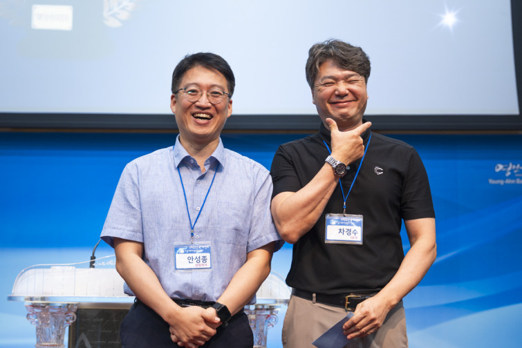 YTo1ODp7czo4OiJGaWxlTmFtZSI7czo0MDoiZDk1M2Y5MjItMTBmNi00Y2Y1LWFmNGEtNjE0ZDdiMzA3YmY4LmpwZyI7czoxMjoiRmlsZURhdGVUaW1lIjtpOjE3NTY1NDkyNDA7czo4OiJGaWxlU2l6ZSI7aTo1NDg1MjI7czo4OiJGaWxlVHlwZSI7aToyO3M6ODoiTWltZVR5cGUiO3M6MTA6ImltYWdlL2pwZWciO3M6MTM6IlNlY3Rpb25zRm91bmQiO3M6MzA6IkFOWV9UQUcsIElGRDAsIFRIVU1CTkFJTCwgRVhJRiI7czo4OiJDT01QVVRFRCI7YTo5OntzOjQ6Imh0bWwiO3M6MjU6IndpZHRoPSIxMTI2IiBoZWlnaHQ9Ijc1MSIiO3M6NjoiSGVpZ2h0IjtpOjc1MTtzOjU6IldpZHRoIjtpOjExMjY7czo3OiJJc0NvbG9yIjtpOjE7czoxNzoiQnl0ZU9yZGVyTW90b3JvbGEiO2k6MDtzOjE1OiJBcGVydHVyZUZOdW1iZXIiO3M6NToiZi8yLjgiO3M6OToiQ29weXJpZ2h0IjtzOjQ6IllBQkMiO3M6MTg6IlRodW1ibmFpbC5GaWxlVHlwZSI7aToyO3M6MTg6IlRodW1ibmFpbC5NaW1lVHlwZSI7czoxMDoiaW1hZ2UvanBlZyI7fXM6NDoiTWFrZSI7czo0OiJTT05ZIjtzOjU6Ik1vZGVsIjtzOjg6IklMQ0UtN000IjtzOjExOiJYUmVzb2x1dGlvbiI7czo1OiIyNDAvMSI7czoxMToiWVJlc29sdXRpb24iO3M6NToiMjQwLzEiO3M6MTQ6IlJlc29sdXRpb25Vbml0IjtpOjI7czo4OiJTb2Z0d2FyZSI7czo1MjoiQWRvYmUgUGhvdG9zaG9wIExpZ2h0cm9vbSBDbGFzc2ljIDE0LjUuMSAoTWFjaW50b3NoKSI7czo4OiJEYXRlVGltZSI7czoxOToiMjAyNTowODozMCAxOToxNjoxMCI7czo2OiJBcnRpc3QiO3M6NzoiWUFCQ19TRyI7czo5OiJDb3B5cmlnaHQiO3M6NDoiWUFCQyI7czoxNjoiRXhpZl9JRkRfUG9pbnRlciI7aToyNTQ7czo5OiJUSFVNQk5BSUwiO2E6Njp7czoxMToiQ29tcHJlc3Npb24iO2k6NjtzOjExOiJYUmVzb2x1dGlvbiI7czo0OiI3Mi8xIjtzOjExOiJZUmVzb2x1dGlvbiI7czo0OiI3Mi8xIjtzOjE0OiJSZXNvbHV0aW9uVW5pdCI7aToyO3M6MjE6IkpQRUdJbnRlcmNoYW5nZUZvcm1hdCI7aToxMDQwO3M6Mjc6IkpQRUdJbnRlcmNoYW5nZUZvcm1hdExlbmd0aCI7aToxNDQwMDt9czoxMjoiRXhwb3N1cmVUaW1lIjtzOjQ6IjEvNjAiO3M6NzoiRk51bWJlciI7czo1OiIyOC8xMCI7czoxNToiRXhwb3N1cmVQcm9ncmFtIjtpOjE7czoxNToiSVNPU3BlZWRSYXRpbmdzIjtpOjEwMDtzOjE5OiJVbmRlZmluZWRUYWc6MHg4ODMwIjtpOjI7czoxOToiVW5kZWZpbmVkVGFnOjB4ODgzMiI7aToxMDA7czoxMToiRXhpZlZlcnNpb24iO3M6NDoiMDIzMiI7czoxNjoiRGF0ZVRpbWVPcmlnaW5hbCI7czoxOToiMjAyNTowODozMCAxNjozNzoxOSI7czoxNzoiRGF0ZVRpbWVEaWdpdGl6ZWQiO3M6MTk6IjIwMjU6MDg6MzAgMTY6Mzc6MTkiO3M6MTk6IlVuZGVmaW5lZFRhZzoweDkwMTAiO3M6NjoiKzA5OjAwIjtzOjE5OiJVbmRlZmluZWRUYWc6MHg5MDExIjtzOjY6IiswOTowMCI7czoxOToiVW5kZWZpbmVkVGFnOjB4OTAxMiI7czo2OiIrMDk6MDAiO3M6MTc6IlNodXR0ZXJTcGVlZFZhbHVlIjtzOjE1OiI1OTA2ODkxLzEwMDAwMDAiO3M6MTM6IkFwZXJ0dXJlVmFsdWUiO3M6MTU6IjI5NzA4NTQvMTAwMDAwMCI7czoxNToiQnJpZ2h0bmVzc1ZhbHVlIjtzOjk6IjgyOTQvMjU2MCI7czoxNzoiRXhwb3N1cmVCaWFzVmFsdWUiO3M6NDoiMC8xMCI7czoxNjoiTWF4QXBlcnR1cmVWYWx1ZSI7czo3OiI3NjAvMjU2IjtzOjEyOiJNZXRlcmluZ01vZGUiO2k6NTtzOjExOiJMaWdodFNvdXJjZSI7aTowO3M6NToiRmxhc2giO2k6MTM7czoxMToiRm9jYWxMZW5ndGgiO3M6NjoiNDYwLzEwIjtzOjE4OiJTdWJTZWNUaW1lT3JpZ2luYWwiO3M6MzoiNTIzIjtzOjE5OiJTdWJTZWNUaW1lRGlnaXRpemVkIjtzOjM6IjUyMyI7czoxMDoiQ29sb3JTcGFjZSI7aTo2NTUzNTtzOjIxOiJGb2NhbFBsYW5lWFJlc29sdXRpb24iO3M6MTQ6IjY0NDQ5MzM5LzMyNzY4IjtzOjIxOiJGb2NhbFBsYW5lWVJlc29sdXRpb24iO3M6MTQ6IjY0NDQ5MzM5LzMyNzY4IjtzOjI0OiJGb2NhbFBsYW5lUmVzb2x1dGlvblVuaXQiO2k6MztzOjEwOiJGaWxlU291cmNlIjtzOjE6IgMiO3M6OToiU2NlbmVUeXBlIjtzOjE6IgEiO3M6MTQ6IkN1c3RvbVJlbmRlcmVkIjtpOjA7czoxMjoiRXhwb3N1cmVNb2RlIjtpOjE7czoxMjoiV2hpdGVCYWxhbmNlIjtpOjE7czoxNjoiRGlnaXRhbFpvb21SYXRpbyI7czo1OiIxNi8xNiI7czoyMToiRm9jYWxMZW5ndGhJbjM1bW1GaWxtIjtpOjY5O3M6MTY6IlNjZW5lQ2FwdHVyZVR5cGUiO2k6MDtzOjg6IkNvbnRyYXN0IjtpOjA7czoxMDoiU2F0dXJhdGlvbiI7aTowO3M6OToiU2hhcnBuZXNzIjtpOjA7czoxOToiVW5kZWZpbmVkVGFnOjB4QTQzMiI7YTo0OntpOjA7czo2OiIyNDAvMTAiO2k6MTtzOjY6IjcwMC8xMCI7aToyO3M6NToiMjgvMTAiO2k6MztzOjU6IjI4LzEwIjt9czoxOToiVW5kZWZpbmVkVGFnOjB4QTQzNCI7czoyMToiRkUgMjQtNzBtbSBGMi44IEdNIElJIjt9