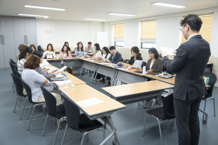 YTo1ODp7czo4OiJGaWxlTmFtZSI7czo0MDoiZDk4OTRiMDgtMzlhNi00MjE1LWJmNmYtODJjOTEyNzZjNTI3LmpwZyI7czoxMjoiRmlsZURhdGVUaW1lIjtpOjE3NDkzNjkwODc7czo4OiJGaWxlU2l6ZSI7aToxNTE1MTA2O3M6ODoiRmlsZVR5cGUiO2k6MjtzOjg6Ik1pbWVUeXBlIjtzOjEwOiJpbWFnZS9qcGVnIjtzOjEzOiJTZWN0aW9uc0ZvdW5kIjtzOjMwOiJBTllfVEFHLCBJRkQwLCBUSFVNQk5BSUwsIEVYSUYiO3M6ODoiQ09NUFVURUQiO2E6OTp7czo0OiJodG1sIjtzOjI2OiJ3aWR0aD0iMTc1MiIgaGVpZ2h0PSIxMTY4IiI7czo2OiJIZWlnaHQiO2k6MTE2ODtzOjU6IldpZHRoIjtpOjE3NTI7czo3OiJJc0NvbG9yIjtpOjE7czoxNzoiQnl0ZU9yZGVyTW90b3JvbGEiO2k6MDtzOjE1OiJBcGVydHVyZUZOdW1iZXIiO3M6NToiZi8yLjgiO3M6OToiQ29weXJpZ2h0IjtzOjQ6IllBQkMiO3M6MTg6IlRodW1ibmFpbC5GaWxlVHlwZSI7aToyO3M6MTg6IlRodW1ibmFpbC5NaW1lVHlwZSI7czoxMDoiaW1hZ2UvanBlZyI7fXM6NDoiTWFrZSI7czo0OiJTT05ZIjtzOjU6Ik1vZGVsIjtzOjg6IklMQ0UtN000IjtzOjExOiJYUmVzb2x1dGlvbiI7czo1OiIyNDAvMSI7czoxMToiWVJlc29sdXRpb24iO3M6NToiMjQwLzEiO3M6MTQ6IlJlc29sdXRpb25Vbml0IjtpOjI7czo4OiJTb2Z0d2FyZSI7czo1MjoiQWRvYmUgUGhvdG9zaG9wIExpZ2h0cm9vbSBDbGFzc2ljIDE0LjMuMSAoTWFjaW50b3NoKSI7czo4OiJEYXRlVGltZSI7czoxOToiMjAyNTowNjowOCAxNjoyMzoxNyI7czo2OiJBcnRpc3QiO3M6NzoiWUFCQ19TRyI7czo5OiJDb3B5cmlnaHQiO3M6NDoiWUFCQyI7czoxNjoiRXhpZl9JRkRfUG9pbnRlciI7aToyNTQ7czo5OiJUSFVNQk5BSUwiO2E6Njp7czoxMToiQ29tcHJlc3Npb24iO2k6NjtzOjExOiJYUmVzb2x1dGlvbiI7czo0OiI3Mi8xIjtzOjExOiJZUmVzb2x1dGlvbiI7czo0OiI3Mi8xIjtzOjE0OiJSZXNvbHV0aW9uVW5pdCI7aToyO3M6MjE6IkpQRUdJbnRlcmNoYW5nZUZvcm1hdCI7aToxMDQwO3M6Mjc6IkpQRUdJbnRlcmNoYW5nZUZvcm1hdExlbmd0aCI7aToxNDU4Mjt9czoxMjoiRXhwb3N1cmVUaW1lIjtzOjQ6IjEvNjAiO3M6NzoiRk51bWJlciI7czo1OiIyOC8xMCI7czoxNToiRXhwb3N1cmVQcm9ncmFtIjtpOjE7czoxNToiSVNPU3BlZWRSYXRpbmdzIjtpOjE2MDtzOjE5OiJVbmRlZmluZWRUYWc6MHg4ODMwIjtpOjI7czoxOToiVW5kZWZpbmVkVGFnOjB4ODgzMiI7aToxNjA7czoxMToiRXhpZlZlcnNpb24iO3M6NDoiMDIzMiI7czoxNjoiRGF0ZVRpbWVPcmlnaW5hbCI7czoxOToiMjAyNTowNjowNCAxMjoyODoxOSI7czoxNzoiRGF0ZVRpbWVEaWdpdGl6ZWQiO3M6MTk6IjIwMjU6MDY6MDQgMTI6Mjg6MTkiO3M6MTk6IlVuZGVmaW5lZFRhZzoweDkwMTAiO3M6NjoiKzA5OjAwIjtzOjE5OiJVbmRlZmluZWRUYWc6MHg5MDExIjtzOjY6IiswOTowMCI7czoxOToiVW5kZWZpbmVkVGFnOjB4OTAxMiI7czo2OiIrMDk6MDAiO3M6MTc6IlNodXR0ZXJTcGVlZFZhbHVlIjtzOjE1OiI1OTA2ODkxLzEwMDAwMDAiO3M6MTM6IkFwZXJ0dXJlVmFsdWUiO3M6MTU6IjI5NzA4NTQvMTAwMDAwMCI7czoxNToiQnJpZ2h0bmVzc1ZhbHVlIjtzOjk6Ijc4NjQvMjU2MCI7czoxNzoiRXhwb3N1cmVCaWFzVmFsdWUiO3M6NDoiMC8xMCI7czoxNjoiTWF4QXBlcnR1cmVWYWx1ZSI7czo3OiI3NjAvMjU2IjtzOjEyOiJNZXRlcmluZ01vZGUiO2k6NTtzOjExOiJMaWdodFNvdXJjZSI7aTowO3M6NToiRmxhc2giO2k6MTM7czoxMToiRm9jYWxMZW5ndGgiO3M6NjoiMjkwLzEwIjtzOjE4OiJTdWJTZWNUaW1lT3JpZ2luYWwiO3M6MzoiOTMxIjtzOjE5OiJTdWJTZWNUaW1lRGlnaXRpemVkIjtzOjM6IjkzMSI7czoxMDoiQ29sb3JTcGFjZSI7aTo2NTUzNTtzOjIxOiJGb2NhbFBsYW5lWFJlc29sdXRpb24iO3M6MTQ6IjY0NDQ5MzM5LzMyNzY4IjtzOjIxOiJGb2NhbFBsYW5lWVJlc29sdXRpb24iO3M6MTQ6IjY0NDQ5MzM5LzMyNzY4IjtzOjI0OiJGb2NhbFBsYW5lUmVzb2x1dGlvblVuaXQiO2k6MztzOjEwOiJGaWxlU291cmNlIjtzOjE6IgMiO3M6OToiU2NlbmVUeXBlIjtzOjE6IgEiO3M6MTQ6IkN1c3RvbVJlbmRlcmVkIjtpOjA7czoxMjoiRXhwb3N1cmVNb2RlIjtpOjE7czoxMjoiV2hpdGVCYWxhbmNlIjtpOjE7czoxNjoiRGlnaXRhbFpvb21SYXRpbyI7czo1OiIxNi8xNiI7czoyMToiRm9jYWxMZW5ndGhJbjM1bW1GaWxtIjtpOjI5O3M6MTY6IlNjZW5lQ2FwdHVyZVR5cGUiO2k6MDtzOjg6IkNvbnRyYXN0IjtpOjA7czoxMDoiU2F0dXJhdGlvbiI7aTowO3M6OToiU2hhcnBuZXNzIjtpOjA7czoxOToiVW5kZWZpbmVkVGFnOjB4QTQzMiI7YTo0OntpOjA7czo2OiIyNDAvMTAiO2k6MTtzOjY6IjcwMC8xMCI7aToyO3M6NToiMjgvMTAiO2k6MztzOjU6IjI4LzEwIjt9czoxOToiVW5kZWZpbmVkVGFnOjB4QTQzNCI7czoyMToiRkUgMjQtNzBtbSBGMi44IEdNIElJIjt9