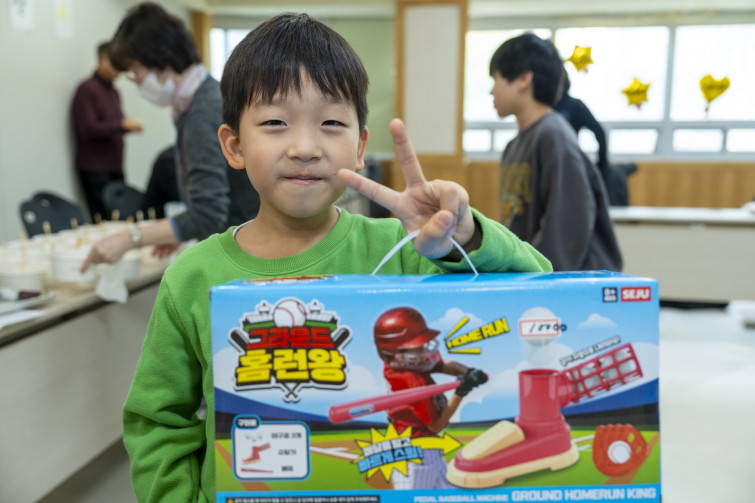 YTo1ODp7czo4OiJGaWxlTmFtZSI7czo0MDoiZGM3NjZmZjYtNjlmYy00NTU1LThlODctMGVkNDQ4M2JkNjY2LmpwZyI7czoxMjoiRmlsZURhdGVUaW1lIjtpOjE3NjQzMTgxMDY7czo4OiJGaWxlU2l6ZSI7aToxMTQ3OTg4O3M6ODoiRmlsZVR5cGUiO2k6MjtzOjg6Ik1pbWVUeXBlIjtzOjEwOiJpbWFnZS9qcGVnIjtzOjEzOiJTZWN0aW9uc0ZvdW5kIjtzOjMwOiJBTllfVEFHLCBJRkQwLCBUSFVNQk5BSUwsIEVYSUYiO3M6ODoiQ09NUFVURUQiO2E6OTp7czo0OiJodG1sIjtzOjI2OiJ3aWR0aD0iMTc1MiIgaGVpZ2h0PSIxMTY4IiI7czo2OiJIZWlnaHQiO2k6MTE2ODtzOjU6IldpZHRoIjtpOjE3NTI7czo3OiJJc0NvbG9yIjtpOjE7czoxNzoiQnl0ZU9yZGVyTW90b3JvbGEiO2k6MDtzOjE1OiJBcGVydHVyZUZOdW1iZXIiO3M6NToiZi8zLjIiO3M6OToiQ29weXJpZ2h0IjtzOjQ6IllBQkMiO3M6MTg6IlRodW1ibmFpbC5GaWxlVHlwZSI7aToyO3M6MTg6IlRodW1ibmFpbC5NaW1lVHlwZSI7czoxMDoiaW1hZ2UvanBlZyI7fXM6NDoiTWFrZSI7czo0OiJTT05ZIjtzOjU6Ik1vZGVsIjtzOjg6IklMQ0UtN000IjtzOjExOiJYUmVzb2x1dGlvbiI7czo1OiIyNDAvMSI7czoxMToiWVJlc29sdXRpb24iO3M6NToiMjQwLzEiO3M6MTQ6IlJlc29sdXRpb25Vbml0IjtpOjI7czo4OiJTb2Z0d2FyZSI7czo1MjoiQWRvYmUgUGhvdG9zaG9wIExpZ2h0cm9vbSBDbGFzc2ljIDE1LjAuMSAoTWFjaW50b3NoKSI7czo4OiJEYXRlVGltZSI7czoxOToiMjAyNToxMToyOCAxNzoxNjowNyI7czo2OiJBcnRpc3QiO3M6NzoiWUFCQ19TRyI7czo5OiJDb3B5cmlnaHQiO3M6NDoiWUFCQyI7czoxNjoiRXhpZl9JRkRfUG9pbnRlciI7aToyNTQ7czo5OiJUSFVNQk5BSUwiO2E6Njp7czoxMToiQ29tcHJlc3Npb24iO2k6NjtzOjExOiJYUmVzb2x1dGlvbiI7czo0OiI3Mi8xIjtzOjExOiJZUmVzb2x1dGlvbiI7czo0OiI3Mi8xIjtzOjE0OiJSZXNvbHV0aW9uVW5pdCI7aToyO3M6MjE6IkpQRUdJbnRlcmNoYW5nZUZvcm1hdCI7aToxMDQwO3M6Mjc6IkpQRUdJbnRlcmNoYW5nZUZvcm1hdExlbmd0aCI7aToxODgwNjt9czoxMjoiRXhwb3N1cmVUaW1lIjtzOjU6IjEvMTI1IjtzOjc6IkZOdW1iZXIiO3M6NToiMzIvMTAiO3M6MTU6IkV4cG9zdXJlUHJvZ3JhbSI7aToxO3M6MTU6IklTT1NwZWVkUmF0aW5ncyI7aTo2NDA7czoxOToiVW5kZWZpbmVkVGFnOjB4ODgzMCI7aToyO3M6MTk6IlVuZGVmaW5lZFRhZzoweDg4MzIiO2k6NjQwO3M6MTE6IkV4aWZWZXJzaW9uIjtzOjQ6IjAyMzIiO3M6MTY6IkRhdGVUaW1lT3JpZ2luYWwiO3M6MTk6IjIwMjU6MTE6MjMgMTI6MzI6NDYiO3M6MTc6IkRhdGVUaW1lRGlnaXRpemVkIjtzOjE5OiIyMDI1OjExOjIzIDEyOjMyOjQ2IjtzOjE5OiJVbmRlZmluZWRUYWc6MHg5MDEwIjtzOjY6IiswOTowMCI7czoxOToiVW5kZWZpbmVkVGFnOjB4OTAxMSI7czo2OiIrMDk6MDAiO3M6MTk6IlVuZGVmaW5lZFRhZzoweDkwMTIiO3M6NjoiKzA5OjAwIjtzOjE3OiJTaHV0dGVyU3BlZWRWYWx1ZSI7czoxNToiNjk2NTc4NC8xMDAwMDAwIjtzOjEzOiJBcGVydHVyZVZhbHVlIjtzOjE1OiIzMzU2MTQ0LzEwMDAwMDAiO3M6MTU6IkJyaWdodG5lc3NWYWx1ZSI7czo5OiI5MTI0LzI1NjAiO3M6MTc6IkV4cG9zdXJlQmlhc1ZhbHVlIjtzOjQ6IjAvMTAiO3M6MTY6Ik1heEFwZXJ0dXJlVmFsdWUiO3M6NzoiNzYwLzI1NiI7czoxMjoiTWV0ZXJpbmdNb2RlIjtpOjU7czoxMToiTGlnaHRTb3VyY2UiO2k6MDtzOjU6IkZsYXNoIjtpOjE2O3M6MTE6IkZvY2FsTGVuZ3RoIjtzOjY6IjMzMC8xMCI7czoxODoiU3ViU2VjVGltZU9yaWdpbmFsIjtzOjM6IjIzNSI7czoxOToiU3ViU2VjVGltZURpZ2l0aXplZCI7czozOiIyMzUiO3M6MTA6IkNvbG9yU3BhY2UiO2k6NjU1MzU7czoyMToiRm9jYWxQbGFuZVhSZXNvbHV0aW9uIjtzOjE0OiI2NDQ0OTMzOS8zMjc2OCI7czoyMToiRm9jYWxQbGFuZVlSZXNvbHV0aW9uIjtzOjE0OiI2NDQ0OTMzOS8zMjc2OCI7czoyNDoiRm9jYWxQbGFuZVJlc29sdXRpb25Vbml0IjtpOjM7czoxMDoiRmlsZVNvdXJjZSI7czoxOiIDIjtzOjk6IlNjZW5lVHlwZSI7czoxOiIBIjtzOjE0OiJDdXN0b21SZW5kZXJlZCI7aTowO3M6MTI6IkV4cG9zdXJlTW9kZSI7aToxO3M6MTI6IldoaXRlQmFsYW5jZSI7aToxO3M6MTY6IkRpZ2l0YWxab29tUmF0aW8iO3M6NToiMTYvMTYiO3M6MjE6IkZvY2FsTGVuZ3RoSW4zNW1tRmlsbSI7aTozMztzOjE2OiJTY2VuZUNhcHR1cmVUeXBlIjtpOjA7czo4OiJDb250cmFzdCI7aTowO3M6MTA6IlNhdHVyYXRpb24iO2k6MDtzOjk6IlNoYXJwbmVzcyI7aTowO3M6MTk6IlVuZGVmaW5lZFRhZzoweEE0MzIiO2E6NDp7aTowO3M6NjoiMjQwLzEwIjtpOjE7czo2OiI3MDAvMTAiO2k6MjtzOjU6IjI4LzEwIjtpOjM7czo1OiIyOC8xMCI7fXM6MTk6IlVuZGVmaW5lZFRhZzoweEE0MzQiO3M6MjE6IkZFIDI0LTcwbW0gRjIuOCBHTSBJSSI7fQ==