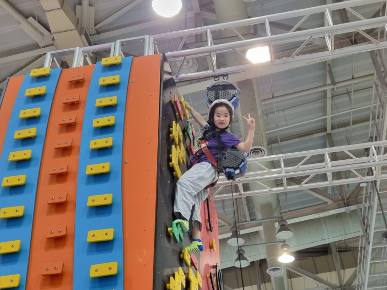 YTo1MTp7czo4OiJGaWxlTmFtZSI7czo0MDoiZGRjMzIwNTUtZWM2Ni00MTNkLWIwYzUtMWE3MGRiNTE0ZmEwLmpwZyI7czoxMjoiRmlsZURhdGVUaW1lIjtpOjE3MTI4OTI2ODY7czo4OiJGaWxlU2l6ZSI7aToyNjI4MDg7czo4OiJGaWxlVHlwZSI7aToyO3M6ODoiTWltZVR5cGUiO3M6MTA6ImltYWdlL2pwZWciO3M6MTM6IlNlY3Rpb25zRm91bmQiO3M6MTk6IkFOWV9UQUcsIElGRDAsIEVYSUYiO3M6ODoiQ09NUFVURUQiO2E6Njp7czo0OiJodG1sIjtzOjI1OiJ3aWR0aD0iMTI4MCIgaGVpZ2h0PSI5NjAiIjtzOjY6IkhlaWdodCI7aTo5NjA7czo1OiJXaWR0aCI7aToxMjgwO3M6NzoiSXNDb2xvciI7aToxO3M6MTc6IkJ5dGVPcmRlck1vdG9yb2xhIjtpOjE7czoxNToiQXBlcnR1cmVGTnVtYmVyIjtzOjU6ImYvMS44Ijt9czoxMToiQ29tcHJlc3Npb24iO2k6NjtzOjIxOiJKUEVHSW50ZXJjaGFuZ2VGb3JtYXQiO2k6ODM4O3M6Mjc6IkpQRUdJbnRlcmNoYW5nZUZvcm1hdExlbmd0aCI7aTo2NDI1MTtzOjExOiJJbWFnZUxlbmd0aCI7aTo5NjA7czo0OiJNYWtlIjtzOjc6InNhbXN1bmciO3M6MTE6Ik9yaWVudGF0aW9uIjtpOjE7czo4OiJEYXRlVGltZSI7czoxOToiMjAyNDowNDowNiAxNTo0MTowMyI7czoxMToiWVJlc29sdXRpb24iO3M6NDoiNzIvMSI7czoxMToiWFJlc29sdXRpb24iO3M6NDoiNzIvMSI7czoxMDoiSW1hZ2VXaWR0aCI7aToxMjgwO3M6NToiTW9kZWwiO3M6ODoiU00tRzk5MU4iO3M6ODoiU29mdHdhcmUiO3M6MTM6Ikc5OTFOS1NTNEZYQUQiO3M6MTY6IllDYkNyUG9zaXRpb25pbmciO2k6MTtzOjE2OiJFeGlmX0lGRF9Qb2ludGVyIjtpOjI2MTtzOjE0OiJSZXNvbHV0aW9uVW5pdCI7aToyO3M6MTM6IkFwZXJ0dXJlVmFsdWUiO3M6NzoiMTY5LzEwMCI7czoxMToiRXhpZlZlcnNpb24iO3M6NDoiMDIyMCI7czoxNzoiRXhwb3N1cmVCaWFzVmFsdWUiO3M6NToiMC8xMDAiO3M6MTU6IkV4cG9zdXJlUHJvZ3JhbSI7aToyO3M6MTA6IkNvbG9yU3BhY2UiO2k6MTtzOjEzOiJJbWFnZVVuaXF1ZUlEIjtzOjExOiJSMTJMTE1GMDVWTSI7czoxNjoiTWF4QXBlcnR1cmVWYWx1ZSI7czo3OiIxNjkvMTAwIjtzOjE1OiJFeGlmSW1hZ2VMZW5ndGgiO2k6MzAyNDtzOjE1OiJCcmlnaHRuZXNzVmFsdWUiO3M6NzoiMTY5LzEwMCI7czoxNjoiRGF0ZVRpbWVPcmlnaW5hbCI7czoxOToiMjAyNDowNDowNiAxNTo0MTowMyI7czoxODoiU3ViU2VjVGltZU9yaWdpbmFsIjtzOjM6IjgwOCI7czoxMjoiV2hpdGVCYWxhbmNlIjtpOjA7czoxMjoiRXhwb3N1cmVNb2RlIjtpOjA7czoxMjoiRXhwb3N1cmVUaW1lIjtzOjk6IjE2Ni8xMDAwMCI7czoxOToiVW5kZWZpbmVkVGFnOjB4OTAxMCI7czo2OiIrMDk6MDAiO3M6NToiRmxhc2giO2k6MDtzOjEwOiJTdWJTZWNUaW1lIjtzOjM6IjgwOCI7czo3OiJGTnVtYmVyIjtzOjExOiIxODAwMC8xMDAwMCI7czoxNDoiRXhpZkltYWdlV2lkdGgiO2k6NDAzMjtzOjE1OiJJU09TcGVlZFJhdGluZ3MiO2k6MjAwO3M6MjE6IkZvY2FsTGVuZ3RoSW4zNW1tRmlsbSI7aToyNjtzOjE5OiJTdWJTZWNUaW1lRGlnaXRpemVkIjtzOjM6IjgwOCI7czoxNjoiRGlnaXRhbFpvb21SYXRpbyI7czoxMToiMTc2MDAvMTAwMDAiO3M6MTc6IkRhdGVUaW1lRGlnaXRpemVkIjtzOjE5OiIyMDI0OjA0OjA2IDE1OjQxOjAzIjtzOjExOiJGb2NhbExlbmd0aCI7czo3OiI1NDAvMTAwIjtzOjEyOiJNZXRlcmluZ01vZGUiO2k6MjtzOjE5OiJVbmRlZmluZWRUYWc6MHg5MDExIjtzOjY6IiswOTowMCI7czoxNjoiU2NlbmVDYXB0dXJlVHlwZSI7aTowO3M6MTE6IkxpZ2h0U291cmNlIjtpOjA7fQ==