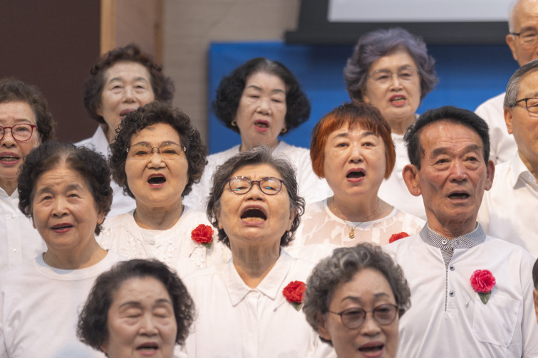 YTo1ODp7czo4OiJGaWxlTmFtZSI7czo0MDoiZGYxOWNlYzEtOGMxMC00NDYxLThlZjMtZjE5ZDdjNmJmOTc3LmpwZyI7czoxMjoiRmlsZURhdGVUaW1lIjtpOjE3NDcwOTY4MzE7czo4OiJGaWxlU2l6ZSI7aToxMjYzNDgzO3M6ODoiRmlsZVR5cGUiO2k6MjtzOjg6Ik1pbWVUeXBlIjtzOjEwOiJpbWFnZS9qcGVnIjtzOjEzOiJTZWN0aW9uc0ZvdW5kIjtzOjMwOiJBTllfVEFHLCBJRkQwLCBUSFVNQk5BSUwsIEVYSUYiO3M6ODoiQ09NUFVURUQiO2E6OTp7czo0OiJodG1sIjtzOjI2OiJ3aWR0aD0iMTc1MiIgaGVpZ2h0PSIxMTY4IiI7czo2OiJIZWlnaHQiO2k6MTE2ODtzOjU6IldpZHRoIjtpOjE3NTI7czo3OiJJc0NvbG9yIjtpOjE7czoxNzoiQnl0ZU9yZGVyTW90b3JvbGEiO2k6MDtzOjE1OiJBcGVydHVyZUZOdW1iZXIiO3M6NToiZi80LjAiO3M6OToiQ29weXJpZ2h0IjtzOjQ6IllBQkMiO3M6MTg6IlRodW1ibmFpbC5GaWxlVHlwZSI7aToyO3M6MTg6IlRodW1ibmFpbC5NaW1lVHlwZSI7czoxMDoiaW1hZ2UvanBlZyI7fXM6NDoiTWFrZSI7czo0OiJTT05ZIjtzOjU6Ik1vZGVsIjtzOjg6IklMQ0UtN000IjtzOjExOiJYUmVzb2x1dGlvbiI7czo1OiIyNDAvMSI7czoxMToiWVJlc29sdXRpb24iO3M6NToiMjQwLzEiO3M6MTQ6IlJlc29sdXRpb25Vbml0IjtpOjI7czo4OiJTb2Z0d2FyZSI7czo1MjoiQWRvYmUgUGhvdG9zaG9wIExpZ2h0cm9vbSBDbGFzc2ljIDE0LjMuMSAoTWFjaW50b3NoKSI7czo4OiJEYXRlVGltZSI7czoxOToiMjAyNTowNToxMSAyMToyMjo1OCI7czo2OiJBcnRpc3QiO3M6NzoiWUFCQ19TRyI7czo5OiJDb3B5cmlnaHQiO3M6NDoiWUFCQyI7czoxNjoiRXhpZl9JRkRfUG9pbnRlciI7aToyNTQ7czo5OiJUSFVNQk5BSUwiO2E6Njp7czoxMToiQ29tcHJlc3Npb24iO2k6NjtzOjExOiJYUmVzb2x1dGlvbiI7czo0OiI3Mi8xIjtzOjExOiJZUmVzb2x1dGlvbiI7czo0OiI3Mi8xIjtzOjE0OiJSZXNvbHV0aW9uVW5pdCI7aToyO3M6MjE6IkpQRUdJbnRlcmNoYW5nZUZvcm1hdCI7aToxMDQwO3M6Mjc6IkpQRUdJbnRlcmNoYW5nZUZvcm1hdExlbmd0aCI7aToxNTgyMzt9czoxMjoiRXhwb3N1cmVUaW1lIjtzOjU6IjEvMTYwIjtzOjc6IkZOdW1iZXIiO3M6MzoiNC8xIjtzOjE1OiJFeHBvc3VyZVByb2dyYW0iO2k6MTtzOjE1OiJJU09TcGVlZFJhdGluZ3MiO2k6NTAwO3M6MTk6IlVuZGVmaW5lZFRhZzoweDg4MzAiO2k6MjtzOjE5OiJVbmRlZmluZWRUYWc6MHg4ODMyIjtpOjUwMDtzOjExOiJFeGlmVmVyc2lvbiI7czo0OiIwMjMyIjtzOjE2OiJEYXRlVGltZU9yaWdpbmFsIjtzOjE5OiIyMDI1OjA1OjExIDExOjQ3OjU0IjtzOjE3OiJEYXRlVGltZURpZ2l0aXplZCI7czoxOToiMjAyNTowNToxMSAxMTo0Nzo1NCI7czoxOToiVW5kZWZpbmVkVGFnOjB4OTAxMCI7czo2OiIrMDk6MDAiO3M6MTk6IlVuZGVmaW5lZFRhZzoweDkwMTEiO3M6NjoiKzA5OjAwIjtzOjE5OiJVbmRlZmluZWRUYWc6MHg5MDEyIjtzOjY6IiswOTowMCI7czoxNzoiU2h1dHRlclNwZWVkVmFsdWUiO3M6MTU6IjczMjE5MjgvMTAwMDAwMCI7czoxMzoiQXBlcnR1cmVWYWx1ZSI7czozOiI0LzEiO3M6MTU6IkJyaWdodG5lc3NWYWx1ZSI7czo5OiI2ODY0LzI1NjAiO3M6MTc6IkV4cG9zdXJlQmlhc1ZhbHVlIjtzOjQ6IjAvMTAiO3M6MTY6Ik1heEFwZXJ0dXJlVmFsdWUiO3M6ODoiMTAyNC8yNTYiO3M6MTI6Ik1ldGVyaW5nTW9kZSI7aTo1O3M6MTE6IkxpZ2h0U291cmNlIjtpOjA7czo1OiJGbGFzaCI7aToxNjtzOjExOiJGb2NhbExlbmd0aCI7czo3OiIxNDkwLzEwIjtzOjE4OiJTdWJTZWNUaW1lT3JpZ2luYWwiO3M6MzoiOTk4IjtzOjE5OiJTdWJTZWNUaW1lRGlnaXRpemVkIjtzOjM6Ijk5OCI7czoxMDoiQ29sb3JTcGFjZSI7aTo2NTUzNTtzOjIxOiJGb2NhbFBsYW5lWFJlc29sdXRpb24iO3M6MTQ6IjY0NDQ5MzM5LzMyNzY4IjtzOjIxOiJGb2NhbFBsYW5lWVJlc29sdXRpb24iO3M6MTQ6IjY0NDQ5MzM5LzMyNzY4IjtzOjI0OiJGb2NhbFBsYW5lUmVzb2x1dGlvblVuaXQiO2k6MztzOjEwOiJGaWxlU291cmNlIjtzOjE6IgMiO3M6OToiU2NlbmVUeXBlIjtzOjE6IgEiO3M6MTQ6IkN1c3RvbVJlbmRlcmVkIjtpOjA7czoxMjoiRXhwb3N1cmVNb2RlIjtpOjE7czoxMjoiV2hpdGVCYWxhbmNlIjtpOjA7czoxNjoiRGlnaXRhbFpvb21SYXRpbyI7czo1OiIxNi8xNiI7czoyMToiRm9jYWxMZW5ndGhJbjM1bW1GaWxtIjtpOjE0OTtzOjE2OiJTY2VuZUNhcHR1cmVUeXBlIjtpOjA7czo4OiJDb250cmFzdCI7aTowO3M6MTA6IlNhdHVyYXRpb24iO2k6MDtzOjk6IlNoYXJwbmVzcyI7aTowO3M6MTk6IlVuZGVmaW5lZFRhZzoweEE0MzIiO2E6NDp7aTowO3M6NjoiNzAwLzEwIjtpOjE7czo3OiIyMDAwLzEwIjtpOjI7czo1OiI0MC8xMCI7aTozO3M6NToiNDAvMTAiO31zOjE5OiJVbmRlZmluZWRUYWc6MHhBNDM0IjtzOjIwOiJGRSA3MC0yMDBtbSBGNCBHIE9TUyI7fQ==