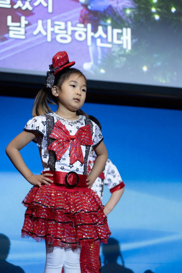 YTo1Njp7czo4OiJGaWxlTmFtZSI7czo0MDoiZTE3N2VmZjgtMjM4OC00N2FiLWIxMmUtNzcwMzMwYmVlMThhLmpwZyI7czoxMjoiRmlsZURhdGVUaW1lIjtpOjE3MDM3MTg3Mzg7czo4OiJGaWxlU2l6ZSI7aToyNTEwNDk5O3M6ODoiRmlsZVR5cGUiO2k6MjtzOjg6Ik1pbWVUeXBlIjtzOjEwOiJpbWFnZS9qcGVnIjtzOjEzOiJTZWN0aW9uc0ZvdW5kIjtzOjMwOiJBTllfVEFHLCBJRkQwLCBUSFVNQk5BSUwsIEVYSUYiO3M6ODoiQ09NUFVURUQiO2E6ODp7czo0OiJodG1sIjtzOjI2OiJ3aWR0aD0iNDY3MiIgaGVpZ2h0PSI3MDA4IiI7czo2OiJIZWlnaHQiO2k6NzAwODtzOjU6IldpZHRoIjtpOjQ2NzI7czo3OiJJc0NvbG9yIjtpOjE7czoxNzoiQnl0ZU9yZGVyTW90b3JvbGEiO2k6MDtzOjE1OiJBcGVydHVyZUZOdW1iZXIiO3M6NToiZi80LjAiO3M6MTg6IlRodW1ibmFpbC5GaWxlVHlwZSI7aToyO3M6MTg6IlRodW1ibmFpbC5NaW1lVHlwZSI7czoxMDoiaW1hZ2UvanBlZyI7fXM6NDoiTWFrZSI7czo0OiJTT05ZIjtzOjU6Ik1vZGVsIjtzOjg6IklMQ0UtN000IjtzOjExOiJYUmVzb2x1dGlvbiI7czo1OiIyNDAvMSI7czoxMToiWVJlc29sdXRpb24iO3M6NToiMjQwLzEiO3M6MTQ6IlJlc29sdXRpb25Vbml0IjtpOjI7czo4OiJTb2Z0d2FyZSI7czo1MDoiQWRvYmUgUGhvdG9zaG9wIExpZ2h0cm9vbSBDbGFzc2ljIDEzLjAuMiAoV2luZG93cykiO3M6ODoiRGF0ZVRpbWUiO3M6MTk6IjIwMjM6MTI6MjggMDg6MDE6MTMiO3M6MTY6IkV4aWZfSUZEX1BvaW50ZXIiO2k6MjE0O3M6OToiVEhVTUJOQUlMIjthOjY6e3M6MTE6IkNvbXByZXNzaW9uIjtpOjY7czoxMToiWFJlc29sdXRpb24iO3M6NDoiNzIvMSI7czoxMToiWVJlc29sdXRpb24iO3M6NDoiNzIvMSI7czoxNDoiUmVzb2x1dGlvblVuaXQiO2k6MjtzOjIxOiJKUEVHSW50ZXJjaGFuZ2VGb3JtYXQiO2k6MTAwMDtzOjI3OiJKUEVHSW50ZXJjaGFuZ2VGb3JtYXRMZW5ndGgiO2k6MTc1MDk7fXM6MTI6IkV4cG9zdXJlVGltZSI7czo0OiIxLzYwIjtzOjc6IkZOdW1iZXIiO3M6MzoiNC8xIjtzOjE1OiJFeHBvc3VyZVByb2dyYW0iO2k6MTtzOjE1OiJJU09TcGVlZFJhdGluZ3MiO2k6ODAwO3M6MTk6IlVuZGVmaW5lZFRhZzoweDg4MzAiO2k6MjtzOjE5OiJVbmRlZmluZWRUYWc6MHg4ODMyIjtpOjgwMDtzOjExOiJFeGlmVmVyc2lvbiI7czo0OiIwMjMyIjtzOjE2OiJEYXRlVGltZU9yaWdpbmFsIjtzOjE5OiIyMDIzOjEyOjI0IDE0OjU5OjAwIjtzOjE3OiJEYXRlVGltZURpZ2l0aXplZCI7czoxOToiMjAyMzoxMjoyNCAxNDo1OTowMCI7czoxOToiVW5kZWZpbmVkVGFnOjB4OTAxMCI7czo2OiIrMDk6MDAiO3M6MTk6IlVuZGVmaW5lZFRhZzoweDkwMTEiO3M6NjoiKzA5OjAwIjtzOjE5OiJVbmRlZmluZWRUYWc6MHg5MDEyIjtzOjY6IiswOTowMCI7czoxNzoiU2h1dHRlclNwZWVkVmFsdWUiO3M6MTU6IjU5MDY4OTEvMTAwMDAwMCI7czoxMzoiQXBlcnR1cmVWYWx1ZSI7czozOiI0LzEiO3M6MTU6IkJyaWdodG5lc3NWYWx1ZSI7czo5OiI3OTY0LzI1NjAiO3M6MTc6IkV4cG9zdXJlQmlhc1ZhbHVlIjtzOjQ6IjMvMTAiO3M6MTY6Ik1heEFwZXJ0dXJlVmFsdWUiO3M6ODoiMTAyNC8yNTYiO3M6MTI6Ik1ldGVyaW5nTW9kZSI7aTo1O3M6MTE6IkxpZ2h0U291cmNlIjtpOjA7czo1OiJGbGFzaCI7aToxNjtzOjExOiJGb2NhbExlbmd0aCI7czo3OiIxMDUwLzEwIjtzOjE4OiJTdWJTZWNUaW1lT3JpZ2luYWwiO3M6MzoiNDUxIjtzOjE5OiJTdWJTZWNUaW1lRGlnaXRpemVkIjtzOjM6IjQ1MSI7czoxMDoiQ29sb3JTcGFjZSI7aToxO3M6MjE6IkZvY2FsUGxhbmVYUmVzb2x1dGlvbiI7czoxNDoiNjQ0NDkzMzkvMzI3NjgiO3M6MjE6IkZvY2FsUGxhbmVZUmVzb2x1dGlvbiI7czoxNDoiNjQ0NDkzMzkvMzI3NjgiO3M6MjQ6IkZvY2FsUGxhbmVSZXNvbHV0aW9uVW5pdCI7aTozO3M6MTA6IkZpbGVTb3VyY2UiO3M6MToiAyI7czo5OiJTY2VuZVR5cGUiO3M6MToiASI7czoxNDoiQ3VzdG9tUmVuZGVyZWQiO2k6MDtzOjEyOiJFeHBvc3VyZU1vZGUiO2k6MTtzOjEyOiJXaGl0ZUJhbGFuY2UiO2k6MDtzOjE2OiJEaWdpdGFsWm9vbVJhdGlvIjtzOjU6IjE2LzE2IjtzOjIxOiJGb2NhbExlbmd0aEluMzVtbUZpbG0iO2k6MTA1O3M6MTY6IlNjZW5lQ2FwdHVyZVR5cGUiO2k6MDtzOjg6IkNvbnRyYXN0IjtpOjA7czoxMDoiU2F0dXJhdGlvbiI7aTowO3M6OToiU2hhcnBuZXNzIjtpOjA7czoxOToiVW5kZWZpbmVkVGFnOjB4QTQzMiI7YTo0OntpOjA7czo2OiIyNDAvMTAiO2k6MTtzOjc6IjEwNTAvMTAiO2k6MjtzOjU6IjQwLzEwIjtpOjM7czo1OiI0MC8xMCI7fXM6MTk6IlVuZGVmaW5lZFRhZzoweEE0MzQiO3M6MjA6IkZFIDI0LTEwNW1tIEY0IEcgT1NTIjt9