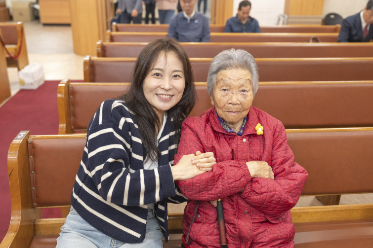 YTo1ODp7czo4OiJGaWxlTmFtZSI7czo0MDoiZTFjNjI5OTktOGZkZi00MGQ0LTg0ODQtYjc2ODZhYTM2NDEwLmpwZyI7czoxMjoiRmlsZURhdGVUaW1lIjtpOjE3NDcwOTY4MjU7czo4OiJGaWxlU2l6ZSI7aToxNjExNjUxO3M6ODoiRmlsZVR5cGUiO2k6MjtzOjg6Ik1pbWVUeXBlIjtzOjEwOiJpbWFnZS9qcGVnIjtzOjEzOiJTZWN0aW9uc0ZvdW5kIjtzOjMwOiJBTllfVEFHLCBJRkQwLCBUSFVNQk5BSUwsIEVYSUYiO3M6ODoiQ09NUFVURUQiO2E6OTp7czo0OiJodG1sIjtzOjI2OiJ3aWR0aD0iMTc1MiIgaGVpZ2h0PSIxMTY4IiI7czo2OiJIZWlnaHQiO2k6MTE2ODtzOjU6IldpZHRoIjtpOjE3NTI7czo3OiJJc0NvbG9yIjtpOjE7czoxNzoiQnl0ZU9yZGVyTW90b3JvbGEiO2k6MDtzOjE1OiJBcGVydHVyZUZOdW1iZXIiO3M6NToiZi8yLjgiO3M6OToiQ29weXJpZ2h0IjtzOjQ6IllBQkMiO3M6MTg6IlRodW1ibmFpbC5GaWxlVHlwZSI7aToyO3M6MTg6IlRodW1ibmFpbC5NaW1lVHlwZSI7czoxMDoiaW1hZ2UvanBlZyI7fXM6NDoiTWFrZSI7czo0OiJTT05ZIjtzOjU6Ik1vZGVsIjtzOjg6IklMQ0UtN000IjtzOjExOiJYUmVzb2x1dGlvbiI7czo1OiIyNDAvMSI7czoxMToiWVJlc29sdXRpb24iO3M6NToiMjQwLzEiO3M6MTQ6IlJlc29sdXRpb25Vbml0IjtpOjI7czo4OiJTb2Z0d2FyZSI7czo1MjoiQWRvYmUgUGhvdG9zaG9wIExpZ2h0cm9vbSBDbGFzc2ljIDE0LjMuMSAoTWFjaW50b3NoKSI7czo4OiJEYXRlVGltZSI7czoxOToiMjAyNTowNToxMSAyMToyMjozOSI7czo2OiJBcnRpc3QiO3M6NzoiWUFCQ19TRyI7czo5OiJDb3B5cmlnaHQiO3M6NDoiWUFCQyI7czoxNjoiRXhpZl9JRkRfUG9pbnRlciI7aToyNTQ7czo5OiJUSFVNQk5BSUwiO2E6Njp7czoxMToiQ29tcHJlc3Npb24iO2k6NjtzOjExOiJYUmVzb2x1dGlvbiI7czo0OiI3Mi8xIjtzOjExOiJZUmVzb2x1dGlvbiI7czo0OiI3Mi8xIjtzOjE0OiJSZXNvbHV0aW9uVW5pdCI7aToyO3M6MjE6IkpQRUdJbnRlcmNoYW5nZUZvcm1hdCI7aToxMDQwO3M6Mjc6IkpQRUdJbnRlcmNoYW5nZUZvcm1hdExlbmd0aCI7aToxNzE3Njt9czoxMjoiRXhwb3N1cmVUaW1lIjtzOjU6IjEvMTYwIjtzOjc6IkZOdW1iZXIiO3M6NToiMjgvMTAiO3M6MTU6IkV4cG9zdXJlUHJvZ3JhbSI7aToxO3M6MTU6IklTT1NwZWVkUmF0aW5ncyI7aTo1MDA7czoxOToiVW5kZWZpbmVkVGFnOjB4ODgzMCI7aToyO3M6MTk6IlVuZGVmaW5lZFRhZzoweDg4MzIiO2k6NTAwO3M6MTE6IkV4aWZWZXJzaW9uIjtzOjQ6IjAyMzIiO3M6MTY6IkRhdGVUaW1lT3JpZ2luYWwiO3M6MTk6IjIwMjU6MDU6MTEgMDk6MTg6MDYiO3M6MTc6IkRhdGVUaW1lRGlnaXRpemVkIjtzOjE5OiIyMDI1OjA1OjExIDA5OjE4OjA2IjtzOjE5OiJVbmRlZmluZWRUYWc6MHg5MDEwIjtzOjY6IiswOTowMCI7czoxOToiVW5kZWZpbmVkVGFnOjB4OTAxMSI7czo2OiIrMDk6MDAiO3M6MTk6IlVuZGVmaW5lZFRhZzoweDkwMTIiO3M6NjoiKzA5OjAwIjtzOjE3OiJTaHV0dGVyU3BlZWRWYWx1ZSI7czoxNToiNzMyMTkyOC8xMDAwMDAwIjtzOjEzOiJBcGVydHVyZVZhbHVlIjtzOjE1OiIyOTcwODU0LzEwMDAwMDAiO3M6MTU6IkJyaWdodG5lc3NWYWx1ZSI7czo5OiI0Mzg0LzI1NjAiO3M6MTc6IkV4cG9zdXJlQmlhc1ZhbHVlIjtzOjQ6IjAvMTAiO3M6MTY6Ik1heEFwZXJ0dXJlVmFsdWUiO3M6NzoiNzYwLzI1NiI7czoxMjoiTWV0ZXJpbmdNb2RlIjtpOjU7czoxMToiTGlnaHRTb3VyY2UiO2k6MDtzOjU6IkZsYXNoIjtpOjE1O3M6MTE6IkZvY2FsTGVuZ3RoIjtzOjY6IjMzMC8xMCI7czoxODoiU3ViU2VjVGltZU9yaWdpbmFsIjtzOjM6Ijk2MyI7czoxOToiU3ViU2VjVGltZURpZ2l0aXplZCI7czozOiI5NjMiO3M6MTA6IkNvbG9yU3BhY2UiO2k6NjU1MzU7czoyMToiRm9jYWxQbGFuZVhSZXNvbHV0aW9uIjtzOjE0OiI2NDQ0OTMzOS8zMjc2OCI7czoyMToiRm9jYWxQbGFuZVlSZXNvbHV0aW9uIjtzOjE0OiI2NDQ0OTMzOS8zMjc2OCI7czoyNDoiRm9jYWxQbGFuZVJlc29sdXRpb25Vbml0IjtpOjM7czoxMDoiRmlsZVNvdXJjZSI7czoxOiIDIjtzOjk6IlNjZW5lVHlwZSI7czoxOiIBIjtzOjE0OiJDdXN0b21SZW5kZXJlZCI7aTowO3M6MTI6IkV4cG9zdXJlTW9kZSI7aToxO3M6MTI6IldoaXRlQmFsYW5jZSI7aTowO3M6MTY6IkRpZ2l0YWxab29tUmF0aW8iO3M6NToiMTYvMTYiO3M6MjE6IkZvY2FsTGVuZ3RoSW4zNW1tRmlsbSI7aTozMztzOjE2OiJTY2VuZUNhcHR1cmVUeXBlIjtpOjA7czo4OiJDb250cmFzdCI7aTowO3M6MTA6IlNhdHVyYXRpb24iO2k6MDtzOjk6IlNoYXJwbmVzcyI7aTowO3M6MTk6IlVuZGVmaW5lZFRhZzoweEE0MzIiO2E6NDp7aTowO3M6NjoiMjQwLzEwIjtpOjE7czo2OiI3MDAvMTAiO2k6MjtzOjU6IjI4LzEwIjtpOjM7czo1OiIyOC8xMCI7fXM6MTk6IlVuZGVmaW5lZFRhZzoweEE0MzQiO3M6MjE6IkZFIDI0LTcwbW0gRjIuOCBHTSBJSSI7fQ==