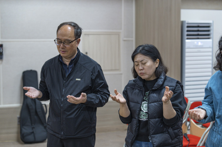 YTo1ODp7czo4OiJGaWxlTmFtZSI7czo0MDoiZTQ4MmZjN2EtYzRmMS00ZjZmLWEwYTAtYjcwYTdkNmI2NzkwLmpwZyI7czoxMjoiRmlsZURhdGVUaW1lIjtpOjE3NDM0NzUzMTE7czo4OiJGaWxlU2l6ZSI7aToxOTMyNDY5O3M6ODoiRmlsZVR5cGUiO2k6MjtzOjg6Ik1pbWVUeXBlIjtzOjEwOiJpbWFnZS9qcGVnIjtzOjEzOiJTZWN0aW9uc0ZvdW5kIjtzOjMwOiJBTllfVEFHLCBJRkQwLCBUSFVNQk5BSUwsIEVYSUYiO3M6ODoiQ09NUFVURUQiO2E6OTp7czo0OiJodG1sIjtzOjI2OiJ3aWR0aD0iMTc1MiIgaGVpZ2h0PSIxMTY4IiI7czo2OiJIZWlnaHQiO2k6MTE2ODtzOjU6IldpZHRoIjtpOjE3NTI7czo3OiJJc0NvbG9yIjtpOjE7czoxNzoiQnl0ZU9yZGVyTW90b3JvbGEiO2k6MDtzOjE1OiJBcGVydHVyZUZOdW1iZXIiO3M6NToiZi8yLjgiO3M6OToiQ29weXJpZ2h0IjtzOjQ6IllBQkMiO3M6MTg6IlRodW1ibmFpbC5GaWxlVHlwZSI7aToyO3M6MTg6IlRodW1ibmFpbC5NaW1lVHlwZSI7czoxMDoiaW1hZ2UvanBlZyI7fXM6NDoiTWFrZSI7czo0OiJTT05ZIjtzOjU6Ik1vZGVsIjtzOjg6IklMQ0UtN000IjtzOjExOiJYUmVzb2x1dGlvbiI7czo1OiIyNDAvMSI7czoxMToiWVJlc29sdXRpb24iO3M6NToiMjQwLzEiO3M6MTQ6IlJlc29sdXRpb25Vbml0IjtpOjI7czo4OiJTb2Z0d2FyZSI7czo1MDoiQWRvYmUgUGhvdG9zaG9wIExpZ2h0cm9vbSBDbGFzc2ljIDE0LjIgKE1hY2ludG9zaCkiO3M6ODoiRGF0ZVRpbWUiO3M6MTk6IjIwMjU6MDQ6MDEgMTE6MzY6MzkiO3M6NjoiQXJ0aXN0IjtzOjc6IllBQkNfU0ciO3M6OToiQ29weXJpZ2h0IjtzOjQ6IllBQkMiO3M6MTY6IkV4aWZfSUZEX1BvaW50ZXIiO2k6MjUyO3M6OToiVEhVTUJOQUlMIjthOjY6e3M6MTE6IkNvbXByZXNzaW9uIjtpOjY7czoxMToiWFJlc29sdXRpb24iO3M6NDoiNzIvMSI7czoxMToiWVJlc29sdXRpb24iO3M6NDoiNzIvMSI7czoxNDoiUmVzb2x1dGlvblVuaXQiO2k6MjtzOjIxOiJKUEVHSW50ZXJjaGFuZ2VGb3JtYXQiO2k6MTAzODtzOjI3OiJKUEVHSW50ZXJjaGFuZ2VGb3JtYXRMZW5ndGgiO2k6MTI1MjY7fXM6MTI6IkV4cG9zdXJlVGltZSI7czo1OiIxLzEwMCI7czo3OiJGTnVtYmVyIjtzOjU6IjI4LzEwIjtzOjE1OiJFeHBvc3VyZVByb2dyYW0iO2k6MTtzOjE1OiJJU09TcGVlZFJhdGluZ3MiO2k6NDAwO3M6MTk6IlVuZGVmaW5lZFRhZzoweDg4MzAiO2k6MjtzOjE5OiJVbmRlZmluZWRUYWc6MHg4ODMyIjtpOjQwMDtzOjExOiJFeGlmVmVyc2lvbiI7czo0OiIwMjMyIjtzOjE2OiJEYXRlVGltZU9yaWdpbmFsIjtzOjE5OiIyMDI1OjAzOjIyIDEzOjM5OjQzIjtzOjE3OiJEYXRlVGltZURpZ2l0aXplZCI7czoxOToiMjAyNTowMzoyMiAxMzozOTo0MyI7czoxOToiVW5kZWZpbmVkVGFnOjB4OTAxMCI7czo2OiIrMDk6MDAiO3M6MTk6IlVuZGVmaW5lZFRhZzoweDkwMTEiO3M6NjoiKzA5OjAwIjtzOjE5OiJVbmRlZmluZWRUYWc6MHg5MDEyIjtzOjY6IiswOTowMCI7czoxNzoiU2h1dHRlclNwZWVkVmFsdWUiO3M6MTU6IjY2NDM4NTYvMTAwMDAwMCI7czoxMzoiQXBlcnR1cmVWYWx1ZSI7czoxNToiMjk3MDg1NC8xMDAwMDAwIjtzOjE1OiJCcmlnaHRuZXNzVmFsdWUiO3M6OToiNTAxNC8yNTYwIjtzOjE3OiJFeHBvc3VyZUJpYXNWYWx1ZSI7czo0OiIwLzEwIjtzOjE2OiJNYXhBcGVydHVyZVZhbHVlIjtzOjc6Ijc2MC8yNTYiO3M6MTI6Ik1ldGVyaW5nTW9kZSI7aTo1O3M6MTE6IkxpZ2h0U291cmNlIjtpOjA7czo1OiJGbGFzaCI7aToxMztzOjExOiJGb2NhbExlbmd0aCI7czo2OiI3MDAvMTAiO3M6MTg6IlN1YlNlY1RpbWVPcmlnaW5hbCI7czozOiI3OTYiO3M6MTk6IlN1YlNlY1RpbWVEaWdpdGl6ZWQiO3M6MzoiNzk2IjtzOjEwOiJDb2xvclNwYWNlIjtpOjY1NTM1O3M6MjE6IkZvY2FsUGxhbmVYUmVzb2x1dGlvbiI7czoxNDoiNjQ0NDkzMzkvMzI3NjgiO3M6MjE6IkZvY2FsUGxhbmVZUmVzb2x1dGlvbiI7czoxNDoiNjQ0NDkzMzkvMzI3NjgiO3M6MjQ6IkZvY2FsUGxhbmVSZXNvbHV0aW9uVW5pdCI7aTozO3M6MTA6IkZpbGVTb3VyY2UiO3M6MToiAyI7czo5OiJTY2VuZVR5cGUiO3M6MToiASI7czoxNDoiQ3VzdG9tUmVuZGVyZWQiO2k6MDtzOjEyOiJFeHBvc3VyZU1vZGUiO2k6MTtzOjEyOiJXaGl0ZUJhbGFuY2UiO2k6MDtzOjE2OiJEaWdpdGFsWm9vbVJhdGlvIjtzOjU6IjE2LzE2IjtzOjIxOiJGb2NhbExlbmd0aEluMzVtbUZpbG0iO2k6NzA7czoxNjoiU2NlbmVDYXB0dXJlVHlwZSI7aTowO3M6ODoiQ29udHJhc3QiO2k6MDtzOjEwOiJTYXR1cmF0aW9uIjtpOjA7czo5OiJTaGFycG5lc3MiO2k6MDtzOjE5OiJVbmRlZmluZWRUYWc6MHhBNDMyIjthOjQ6e2k6MDtzOjY6IjI0MC8xMCI7aToxO3M6NjoiNzAwLzEwIjtpOjI7czo1OiIyOC8xMCI7aTozO3M6NToiMjgvMTAiO31zOjE5OiJVbmRlZmluZWRUYWc6MHhBNDM0IjtzOjIxOiJGRSAyNC03MG1tIEYyLjggR00gSUkiO30=