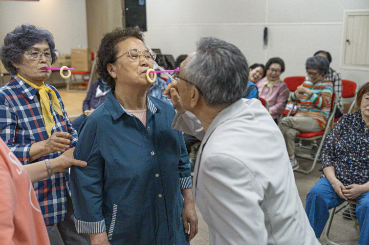 YTo1ODp7czo4OiJGaWxlTmFtZSI7czo0MDoiZTRlZTEyNmMtMGQwMi00Y2Q3LWExZDEtYTEzZDQyYTY0ODcxLmpwZyI7czoxMjoiRmlsZURhdGVUaW1lIjtpOjE3NDg1ODU1OTk7czo4OiJGaWxlU2l6ZSI7aTozMTc1Nzg0O3M6ODoiRmlsZVR5cGUiO2k6MjtzOjg6Ik1pbWVUeXBlIjtzOjEwOiJpbWFnZS9qcGVnIjtzOjEzOiJTZWN0aW9uc0ZvdW5kIjtzOjMwOiJBTllfVEFHLCBJRkQwLCBUSFVNQk5BSUwsIEVYSUYiO3M6ODoiQ09NUFVURUQiO2E6OTp7czo0OiJodG1sIjtzOjI2OiJ3aWR0aD0iMTc0NSIgaGVpZ2h0PSIxMTYzIiI7czo2OiJIZWlnaHQiO2k6MTE2MztzOjU6IldpZHRoIjtpOjE3NDU7czo3OiJJc0NvbG9yIjtpOjE7czoxNzoiQnl0ZU9yZGVyTW90b3JvbGEiO2k6MDtzOjE1OiJBcGVydHVyZUZOdW1iZXIiO3M6NToiZi8yLjgiO3M6OToiQ29weXJpZ2h0IjtzOjQ6IllBQkMiO3M6MTg6IlRodW1ibmFpbC5GaWxlVHlwZSI7aToyO3M6MTg6IlRodW1ibmFpbC5NaW1lVHlwZSI7czoxMDoiaW1hZ2UvanBlZyI7fXM6NDoiTWFrZSI7czo0OiJTT05ZIjtzOjU6Ik1vZGVsIjtzOjg6IklMQ0UtN000IjtzOjExOiJYUmVzb2x1dGlvbiI7czo1OiIyNDAvMSI7czoxMToiWVJlc29sdXRpb24iO3M6NToiMjQwLzEiO3M6MTQ6IlJlc29sdXRpb25Vbml0IjtpOjI7czo4OiJTb2Z0d2FyZSI7czo1MjoiQWRvYmUgUGhvdG9zaG9wIExpZ2h0cm9vbSBDbGFzc2ljIDE0LjMuMSAoTWFjaW50b3NoKSI7czo4OiJEYXRlVGltZSI7czoxOToiMjAyNTowNTozMCAxNTowOTowNiI7czo2OiJBcnRpc3QiO3M6NzoiWUFCQ19TRyI7czo5OiJDb3B5cmlnaHQiO3M6NDoiWUFCQyI7czoxNjoiRXhpZl9JRkRfUG9pbnRlciI7aToyNTQ7czo5OiJUSFVNQk5BSUwiO2E6Njp7czoxMToiQ29tcHJlc3Npb24iO2k6NjtzOjExOiJYUmVzb2x1dGlvbiI7czo0OiI3Mi8xIjtzOjExOiJZUmVzb2x1dGlvbiI7czo0OiI3Mi8xIjtzOjE0OiJSZXNvbHV0aW9uVW5pdCI7aToyO3M6MjE6IkpQRUdJbnRlcmNoYW5nZUZvcm1hdCI7aToxMDQwO3M6Mjc6IkpQRUdJbnRlcmNoYW5nZUZvcm1hdExlbmd0aCI7aToxNzU1OTt9czoxMjoiRXhwb3N1cmVUaW1lIjtzOjY6IjEvMTAwMCI7czo3OiJGTnVtYmVyIjtzOjU6IjI4LzEwIjtzOjE1OiJFeHBvc3VyZVByb2dyYW0iO2k6MTtzOjE1OiJJU09TcGVlZFJhdGluZ3MiO2k6MjAwMDtzOjE5OiJVbmRlZmluZWRUYWc6MHg4ODMwIjtpOjI7czoxOToiVW5kZWZpbmVkVGFnOjB4ODgzMiI7aToyMDAwO3M6MTE6IkV4aWZWZXJzaW9uIjtzOjQ6IjAyMzIiO3M6MTY6IkRhdGVUaW1lT3JpZ2luYWwiO3M6MTk6IjIwMjU6MDU6MzAgMTI6MDY6NTYiO3M6MTc6IkRhdGVUaW1lRGlnaXRpemVkIjtzOjE5OiIyMDI1OjA1OjMwIDEyOjA2OjU2IjtzOjE5OiJVbmRlZmluZWRUYWc6MHg5MDEwIjtzOjY6IiswOTowMCI7czoxOToiVW5kZWZpbmVkVGFnOjB4OTAxMSI7czo2OiIrMDk6MDAiO3M6MTk6IlVuZGVmaW5lZFRhZzoweDkwMTIiO3M6NjoiKzA5OjAwIjtzOjE3OiJTaHV0dGVyU3BlZWRWYWx1ZSI7czoxNToiOTk2NTc4NC8xMDAwMDAwIjtzOjEzOiJBcGVydHVyZVZhbHVlIjtzOjE1OiIyOTcwODU0LzEwMDAwMDAiO3M6MTU6IkJyaWdodG5lc3NWYWx1ZSI7czo5OiI1MTA0LzI1NjAiO3M6MTc6IkV4cG9zdXJlQmlhc1ZhbHVlIjtzOjQ6IjAvMTAiO3M6MTY6Ik1heEFwZXJ0dXJlVmFsdWUiO3M6NzoiNzYwLzI1NiI7czoxMjoiTWV0ZXJpbmdNb2RlIjtpOjU7czoxMToiTGlnaHRTb3VyY2UiO2k6MDtzOjU6IkZsYXNoIjtpOjE2O3M6MTE6IkZvY2FsTGVuZ3RoIjtzOjY6IjQyMC8xMCI7czoxODoiU3ViU2VjVGltZU9yaWdpbmFsIjtzOjM6IjU5MiI7czoxOToiU3ViU2VjVGltZURpZ2l0aXplZCI7czozOiI1OTIiO3M6MTA6IkNvbG9yU3BhY2UiO2k6NjU1MzU7czoyMToiRm9jYWxQbGFuZVhSZXNvbHV0aW9uIjtzOjE0OiI2NDQ0OTMzOS8zMjc2OCI7czoyMToiRm9jYWxQbGFuZVlSZXNvbHV0aW9uIjtzOjE0OiI2NDQ0OTMzOS8zMjc2OCI7czoyNDoiRm9jYWxQbGFuZVJlc29sdXRpb25Vbml0IjtpOjM7czoxMDoiRmlsZVNvdXJjZSI7czoxOiIDIjtzOjk6IlNjZW5lVHlwZSI7czoxOiIBIjtzOjE0OiJDdXN0b21SZW5kZXJlZCI7aTowO3M6MTI6IkV4cG9zdXJlTW9kZSI7aToxO3M6MTI6IldoaXRlQmFsYW5jZSI7aToxO3M6MTY6IkRpZ2l0YWxab29tUmF0aW8iO3M6NToiMTYvMTYiO3M6MjE6IkZvY2FsTGVuZ3RoSW4zNW1tRmlsbSI7aTo0MjtzOjE2OiJTY2VuZUNhcHR1cmVUeXBlIjtpOjA7czo4OiJDb250cmFzdCI7aTowO3M6MTA6IlNhdHVyYXRpb24iO2k6MDtzOjk6IlNoYXJwbmVzcyI7aTowO3M6MTk6IlVuZGVmaW5lZFRhZzoweEE0MzIiO2E6NDp7aTowO3M6NjoiMjQwLzEwIjtpOjE7czo2OiI3MDAvMTAiO2k6MjtzOjU6IjI4LzEwIjtpOjM7czo1OiIyOC8xMCI7fXM6MTk6IlVuZGVmaW5lZFRhZzoweEE0MzQiO3M6MjE6IkZFIDI0LTcwbW0gRjIuOCBHTSBJSSI7fQ==