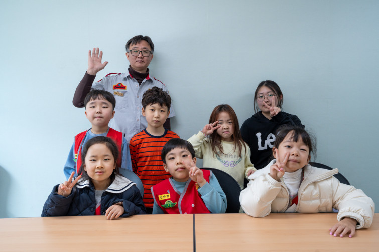 YTo1ODp7czo4OiJGaWxlTmFtZSI7czo0MDoiZTY3MzQ1ZTItNGUyMS00Y2M1LWIwMzItNGM5NjMwMzQ5ZGQ1LmpwZyI7czoxMjoiRmlsZURhdGVUaW1lIjtpOjE3NzM3MjI2NTY7czo4OiJGaWxlU2l6ZSI7aToyMjkzNDMzO3M6ODoiRmlsZVR5cGUiO2k6MjtzOjg6Ik1pbWVUeXBlIjtzOjEwOiJpbWFnZS9qcGVnIjtzOjEzOiJTZWN0aW9uc0ZvdW5kIjtzOjMwOiJBTllfVEFHLCBJRkQwLCBUSFVNQk5BSUwsIEVYSUYiO3M6ODoiQ09NUFVURUQiO2E6OTp7czo0OiJodG1sIjtzOjI2OiJ3aWR0aD0iMjQ1MyIgaGVpZ2h0PSIxNjM1IiI7czo2OiJIZWlnaHQiO2k6MTYzNTtzOjU6IldpZHRoIjtpOjI0NTM7czo3OiJJc0NvbG9yIjtpOjE7czoxNzoiQnl0ZU9yZGVyTW90b3JvbGEiO2k6MDtzOjE1OiJBcGVydHVyZUZOdW1iZXIiO3M6NToiZi82LjMiO3M6OToiQ29weXJpZ2h0IjtzOjQ6IllBQkMiO3M6MTg6IlRodW1ibmFpbC5GaWxlVHlwZSI7aToyO3M6MTg6IlRodW1ibmFpbC5NaW1lVHlwZSI7czoxMDoiaW1hZ2UvanBlZyI7fXM6NDoiTWFrZSI7czo0OiJTT05ZIjtzOjU6Ik1vZGVsIjtzOjg6IklMQ0UtN000IjtzOjExOiJYUmVzb2x1dGlvbiI7czo1OiIyNDAvMSI7czoxMToiWVJlc29sdXRpb24iO3M6NToiMjQwLzEiO3M6MTQ6IlJlc29sdXRpb25Vbml0IjtpOjI7czo4OiJTb2Z0d2FyZSI7czo1MDoiQWRvYmUgUGhvdG9zaG9wIExpZ2h0cm9vbSBDbGFzc2ljIDE1LjIgKE1hY2ludG9zaCkiO3M6ODoiRGF0ZVRpbWUiO3M6MTk6IjIwMjY6MDM6MTcgMTE6MDc6MzAiO3M6NjoiQXJ0aXN0IjtzOjc6IllBQkNfU0ciO3M6OToiQ29weXJpZ2h0IjtzOjQ6IllBQkMiO3M6MTY6IkV4aWZfSUZEX1BvaW50ZXIiO2k6MjUyO3M6OToiVEhVTUJOQUlMIjthOjY6e3M6MTE6IkNvbXByZXNzaW9uIjtpOjY7czoxMToiWFJlc29sdXRpb24iO3M6NDoiNzIvMSI7czoxMToiWVJlc29sdXRpb24iO3M6NDoiNzIvMSI7czoxNDoiUmVzb2x1dGlvblVuaXQiO2k6MjtzOjIxOiJKUEVHSW50ZXJjaGFuZ2VGb3JtYXQiO2k6MTAzODtzOjI3OiJKUEVHSW50ZXJjaGFuZ2VGb3JtYXRMZW5ndGgiO2k6MTE5Nzg7fXM6MTI6IkV4cG9zdXJlVGltZSI7czo0OiIxLzYwIjtzOjc6IkZOdW1iZXIiO3M6NToiNjMvMTAiO3M6MTU6IkV4cG9zdXJlUHJvZ3JhbSI7aToxO3M6MTU6IklTT1NwZWVkUmF0aW5ncyI7aTo0MDA7czoxOToiVW5kZWZpbmVkVGFnOjB4ODgzMCI7aToyO3M6MTk6IlVuZGVmaW5lZFRhZzoweDg4MzIiO2k6NDAwO3M6MTE6IkV4aWZWZXJzaW9uIjtzOjQ6IjAyMzIiO3M6MTY6IkRhdGVUaW1lT3JpZ2luYWwiO3M6MTk6IjIwMjY6MDM6MTQgMTA6NDk6NTMiO3M6MTc6IkRhdGVUaW1lRGlnaXRpemVkIjtzOjE5OiIyMDI2OjAzOjE0IDEwOjQ5OjUzIjtzOjE5OiJVbmRlZmluZWRUYWc6MHg5MDEwIjtzOjY6IiswOTowMCI7czoxOToiVW5kZWZpbmVkVGFnOjB4OTAxMSI7czo2OiIrMDk6MDAiO3M6MTk6IlVuZGVmaW5lZFRhZzoweDkwMTIiO3M6NjoiKzA5OjAwIjtzOjE3OiJTaHV0dGVyU3BlZWRWYWx1ZSI7czoxNToiNTkwNjg5MS8xMDAwMDAwIjtzOjEzOiJBcGVydHVyZVZhbHVlIjtzOjE1OiI1MzEwNzA0LzEwMDAwMDAiO3M6MTU6IkJyaWdodG5lc3NWYWx1ZSI7czoxMDoiMTE4MTQvMjU2MCI7czoxNzoiRXhwb3N1cmVCaWFzVmFsdWUiO3M6NDoiMC8xMCI7czoxNjoiTWF4QXBlcnR1cmVWYWx1ZSI7czo3OiI3NjAvMjU2IjtzOjEyOiJNZXRlcmluZ01vZGUiO2k6NTtzOjExOiJMaWdodFNvdXJjZSI7aTowO3M6NToiRmxhc2giO2k6MTM7czoxMToiRm9jYWxMZW5ndGgiO3M6NjoiMjkwLzEwIjtzOjE4OiJTdWJTZWNUaW1lT3JpZ2luYWwiO3M6MzoiODEwIjtzOjE5OiJTdWJTZWNUaW1lRGlnaXRpemVkIjtzOjM6IjgxMCI7czoxMDoiQ29sb3JTcGFjZSI7aToxO3M6MjE6IkZvY2FsUGxhbmVYUmVzb2x1dGlvbiI7czoxNDoiNjQ0NDkzMzkvMzI3NjgiO3M6MjE6IkZvY2FsUGxhbmVZUmVzb2x1dGlvbiI7czoxNDoiNjQ0NDkzMzkvMzI3NjgiO3M6MjQ6IkZvY2FsUGxhbmVSZXNvbHV0aW9uVW5pdCI7aTozO3M6MTA6IkZpbGVTb3VyY2UiO3M6MToiAyI7czo5OiJTY2VuZVR5cGUiO3M6MToiASI7czoxNDoiQ3VzdG9tUmVuZGVyZWQiO2k6MDtzOjEyOiJFeHBvc3VyZU1vZGUiO2k6MTtzOjEyOiJXaGl0ZUJhbGFuY2UiO2k6MDtzOjE2OiJEaWdpdGFsWm9vbVJhdGlvIjtzOjU6IjE2LzE2IjtzOjIxOiJGb2NhbExlbmd0aEluMzVtbUZpbG0iO2k6Mjk7czoxNjoiU2NlbmVDYXB0dXJlVHlwZSI7aTowO3M6ODoiQ29udHJhc3QiO2k6MDtzOjEwOiJTYXR1cmF0aW9uIjtpOjA7czo5OiJTaGFycG5lc3MiO2k6MDtzOjE5OiJVbmRlZmluZWRUYWc6MHhBNDMyIjthOjQ6e2k6MDtzOjY6IjE2MC8xMCI7aToxO3M6NjoiMzUwLzEwIjtpOjI7czo1OiIyOC8xMCI7aTozO3M6NToiMjgvMTAiO31zOjE5OiJVbmRlZmluZWRUYWc6MHhBNDM0IjtzOjIxOiJGRSAxNi0zNW1tIEYyLjggR00gSUkiO30=