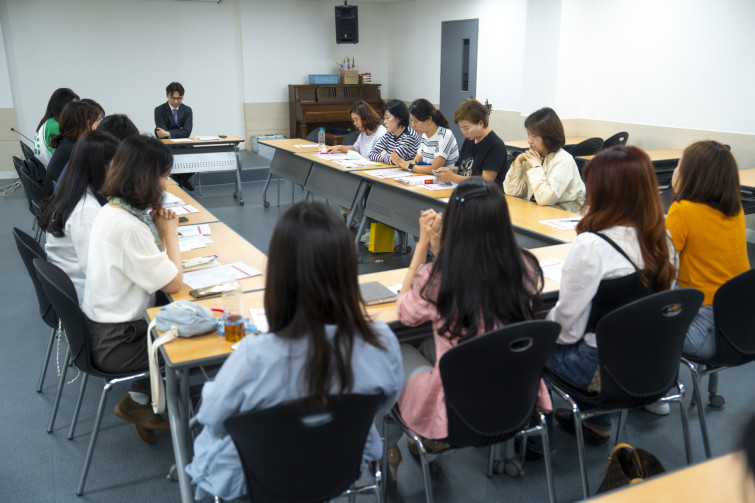 YTo1ODp7czo4OiJGaWxlTmFtZSI7czo0MDoiZWFkMTYwOTItYjNkOS00MzM2LWIwMzQtMWNkNjIwZjU0NjAwLmpwZyI7czoxMjoiRmlsZURhdGVUaW1lIjtpOjE3NDkzNjkwODQ7czo4OiJGaWxlU2l6ZSI7aToxMzYxMTkzO3M6ODoiRmlsZVR5cGUiO2k6MjtzOjg6Ik1pbWVUeXBlIjtzOjEwOiJpbWFnZS9qcGVnIjtzOjEzOiJTZWN0aW9uc0ZvdW5kIjtzOjMwOiJBTllfVEFHLCBJRkQwLCBUSFVNQk5BSUwsIEVYSUYiO3M6ODoiQ09NUFVURUQiO2E6OTp7czo0OiJodG1sIjtzOjI2OiJ3aWR0aD0iMTc1MiIgaGVpZ2h0PSIxMTY4IiI7czo2OiJIZWlnaHQiO2k6MTE2ODtzOjU6IldpZHRoIjtpOjE3NTI7czo3OiJJc0NvbG9yIjtpOjE7czoxNzoiQnl0ZU9yZGVyTW90b3JvbGEiO2k6MDtzOjE1OiJBcGVydHVyZUZOdW1iZXIiO3M6NToiZi8yLjgiO3M6OToiQ29weXJpZ2h0IjtzOjQ6IllBQkMiO3M6MTg6IlRodW1ibmFpbC5GaWxlVHlwZSI7aToyO3M6MTg6IlRodW1ibmFpbC5NaW1lVHlwZSI7czoxMDoiaW1hZ2UvanBlZyI7fXM6NDoiTWFrZSI7czo0OiJTT05ZIjtzOjU6Ik1vZGVsIjtzOjg6IklMQ0UtN000IjtzOjExOiJYUmVzb2x1dGlvbiI7czo1OiIyNDAvMSI7czoxMToiWVJlc29sdXRpb24iO3M6NToiMjQwLzEiO3M6MTQ6IlJlc29sdXRpb25Vbml0IjtpOjI7czo4OiJTb2Z0d2FyZSI7czo1MjoiQWRvYmUgUGhvdG9zaG9wIExpZ2h0cm9vbSBDbGFzc2ljIDE0LjMuMSAoTWFjaW50b3NoKSI7czo4OiJEYXRlVGltZSI7czoxOToiMjAyNTowNjowOCAxNjoyMzowNyI7czo2OiJBcnRpc3QiO3M6NzoiWUFCQ19TRyI7czo5OiJDb3B5cmlnaHQiO3M6NDoiWUFCQyI7czoxNjoiRXhpZl9JRkRfUG9pbnRlciI7aToyNTQ7czo5OiJUSFVNQk5BSUwiO2E6Njp7czoxMToiQ29tcHJlc3Npb24iO2k6NjtzOjExOiJYUmVzb2x1dGlvbiI7czo0OiI3Mi8xIjtzOjExOiJZUmVzb2x1dGlvbiI7czo0OiI3Mi8xIjtzOjE0OiJSZXNvbHV0aW9uVW5pdCI7aToyO3M6MjE6IkpQRUdJbnRlcmNoYW5nZUZvcm1hdCI7aToxMDQwO3M6Mjc6IkpQRUdJbnRlcmNoYW5nZUZvcm1hdExlbmd0aCI7aToxNjMyNTt9czoxMjoiRXhwb3N1cmVUaW1lIjtzOjQ6IjEvNjAiO3M6NzoiRk51bWJlciI7czo1OiIyOC8xMCI7czoxNToiRXhwb3N1cmVQcm9ncmFtIjtpOjE7czoxNToiSVNPU3BlZWRSYXRpbmdzIjtpOjI1MDtzOjE5OiJVbmRlZmluZWRUYWc6MHg4ODMwIjtpOjI7czoxOToiVW5kZWZpbmVkVGFnOjB4ODgzMiI7aToyNTA7czoxMToiRXhpZlZlcnNpb24iO3M6NDoiMDIzMiI7czoxNjoiRGF0ZVRpbWVPcmlnaW5hbCI7czoxOToiMjAyNTowNjowNCAxMjowMjowNCI7czoxNzoiRGF0ZVRpbWVEaWdpdGl6ZWQiO3M6MTk6IjIwMjU6MDY6MDQgMTI6MDI6MDQiO3M6MTk6IlVuZGVmaW5lZFRhZzoweDkwMTAiO3M6NjoiKzA5OjAwIjtzOjE5OiJVbmRlZmluZWRUYWc6MHg5MDExIjtzOjY6IiswOTowMCI7czoxOToiVW5kZWZpbmVkVGFnOjB4OTAxMiI7czo2OiIrMDk6MDAiO3M6MTc6IlNodXR0ZXJTcGVlZFZhbHVlIjtzOjE1OiI1OTA2ODkxLzEwMDAwMDAiO3M6MTM6IkFwZXJ0dXJlVmFsdWUiO3M6MTU6IjI5NzA4NTQvMTAwMDAwMCI7czoxNToiQnJpZ2h0bmVzc1ZhbHVlIjtzOjk6IjcwOTQvMjU2MCI7czoxNzoiRXhwb3N1cmVCaWFzVmFsdWUiO3M6NDoiMC8xMCI7czoxNjoiTWF4QXBlcnR1cmVWYWx1ZSI7czo3OiI3NjAvMjU2IjtzOjEyOiJNZXRlcmluZ01vZGUiO2k6NTtzOjExOiJMaWdodFNvdXJjZSI7aTowO3M6NToiRmxhc2giO2k6MTM7czoxMToiRm9jYWxMZW5ndGgiO3M6NjoiMzIwLzEwIjtzOjE4OiJTdWJTZWNUaW1lT3JpZ2luYWwiO3M6MzoiMTkyIjtzOjE5OiJTdWJTZWNUaW1lRGlnaXRpemVkIjtzOjM6IjE5MiI7czoxMDoiQ29sb3JTcGFjZSI7aTo2NTUzNTtzOjIxOiJGb2NhbFBsYW5lWFJlc29sdXRpb24iO3M6MTQ6IjY0NDQ5MzM5LzMyNzY4IjtzOjIxOiJGb2NhbFBsYW5lWVJlc29sdXRpb24iO3M6MTQ6IjY0NDQ5MzM5LzMyNzY4IjtzOjI0OiJGb2NhbFBsYW5lUmVzb2x1dGlvblVuaXQiO2k6MztzOjEwOiJGaWxlU291cmNlIjtzOjE6IgMiO3M6OToiU2NlbmVUeXBlIjtzOjE6IgEiO3M6MTQ6IkN1c3RvbVJlbmRlcmVkIjtpOjA7czoxMjoiRXhwb3N1cmVNb2RlIjtpOjE7czoxMjoiV2hpdGVCYWxhbmNlIjtpOjE7czoxNjoiRGlnaXRhbFpvb21SYXRpbyI7czo1OiIxNi8xNiI7czoyMToiRm9jYWxMZW5ndGhJbjM1bW1GaWxtIjtpOjMyO3M6MTY6IlNjZW5lQ2FwdHVyZVR5cGUiO2k6MDtzOjg6IkNvbnRyYXN0IjtpOjA7czoxMDoiU2F0dXJhdGlvbiI7aTowO3M6OToiU2hhcnBuZXNzIjtpOjA7czoxOToiVW5kZWZpbmVkVGFnOjB4QTQzMiI7YTo0OntpOjA7czo2OiIyNDAvMTAiO2k6MTtzOjY6IjcwMC8xMCI7aToyO3M6NToiMjgvMTAiO2k6MztzOjU6IjI4LzEwIjt9czoxOToiVW5kZWZpbmVkVGFnOjB4QTQzNCI7czoyMToiRkUgMjQtNzBtbSBGMi44IEdNIElJIjt9