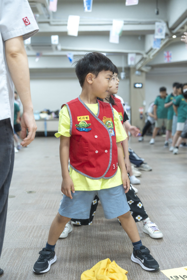 YTo1ODp7czo4OiJGaWxlTmFtZSI7czo0MDoiZWM4Y2EwMzEtOGVlYy00NzI2LThkYTYtZmM3MGVlZmNjOWNjLmpwZyI7czoxMjoiRmlsZURhdGVUaW1lIjtpOjE3NTA0ODMyMjU7czo4OiJGaWxlU2l6ZSI7aToxMzI4MzY4O3M6ODoiRmlsZVR5cGUiO2k6MjtzOjg6Ik1pbWVUeXBlIjtzOjEwOiJpbWFnZS9qcGVnIjtzOjEzOiJTZWN0aW9uc0ZvdW5kIjtzOjMwOiJBTllfVEFHLCBJRkQwLCBUSFVNQk5BSUwsIEVYSUYiO3M6ODoiQ09NUFVURUQiO2E6OTp7czo0OiJodG1sIjtzOjI2OiJ3aWR0aD0iMTE2OCIgaGVpZ2h0PSIxNzUyIiI7czo2OiJIZWlnaHQiO2k6MTc1MjtzOjU6IldpZHRoIjtpOjExNjg7czo3OiJJc0NvbG9yIjtpOjE7czoxNzoiQnl0ZU9yZGVyTW90b3JvbGEiO2k6MDtzOjE1OiJBcGVydHVyZUZOdW1iZXIiO3M6NToiZi8yLjgiO3M6OToiQ29weXJpZ2h0IjtzOjQ6IllBQkMiO3M6MTg6IlRodW1ibmFpbC5GaWxlVHlwZSI7aToyO3M6MTg6IlRodW1ibmFpbC5NaW1lVHlwZSI7czoxMDoiaW1hZ2UvanBlZyI7fXM6NDoiTWFrZSI7czo0OiJTT05ZIjtzOjU6Ik1vZGVsIjtzOjg6IklMQ0UtN000IjtzOjExOiJYUmVzb2x1dGlvbiI7czo1OiIyNDAvMSI7czoxMToiWVJlc29sdXRpb24iO3M6NToiMjQwLzEiO3M6MTQ6IlJlc29sdXRpb25Vbml0IjtpOjI7czo4OiJTb2Z0d2FyZSI7czo1MjoiQWRvYmUgUGhvdG9zaG9wIExpZ2h0cm9vbSBDbGFzc2ljIDE0LjMuMSAoTWFjaW50b3NoKSI7czo4OiJEYXRlVGltZSI7czoxOToiMjAyNTowNjoyMSAxNDoxNDoxMSI7czo2OiJBcnRpc3QiO3M6NzoiWUFCQ19TRyI7czo5OiJDb3B5cmlnaHQiO3M6NDoiWUFCQyI7czoxNjoiRXhpZl9JRkRfUG9pbnRlciI7aToyNTQ7czo5OiJUSFVNQk5BSUwiO2E6Njp7czoxMToiQ29tcHJlc3Npb24iO2k6NjtzOjExOiJYUmVzb2x1dGlvbiI7czo0OiI3Mi8xIjtzOjExOiJZUmVzb2x1dGlvbiI7czo0OiI3Mi8xIjtzOjE0OiJSZXNvbHV0aW9uVW5pdCI7aToyO3M6MjE6IkpQRUdJbnRlcmNoYW5nZUZvcm1hdCI7aToxMDQwO3M6Mjc6IkpQRUdJbnRlcmNoYW5nZUZvcm1hdExlbmd0aCI7aToxNjA5Nzt9czoxMjoiRXhwb3N1cmVUaW1lIjtzOjU6IjEvMTYwIjtzOjc6IkZOdW1iZXIiO3M6NToiMjgvMTAiO3M6MTU6IkV4cG9zdXJlUHJvZ3JhbSI7aToxO3M6MTU6IklTT1NwZWVkUmF0aW5ncyI7aTo0MDA7czoxOToiVW5kZWZpbmVkVGFnOjB4ODgzMCI7aToyO3M6MTk6IlVuZGVmaW5lZFRhZzoweDg4MzIiO2k6NDAwO3M6MTE6IkV4aWZWZXJzaW9uIjtzOjQ6IjAyMzIiO3M6MTY6IkRhdGVUaW1lT3JpZ2luYWwiO3M6MTk6IjIwMjU6MDY6MjEgMTA6MDM6MDMiO3M6MTc6IkRhdGVUaW1lRGlnaXRpemVkIjtzOjE5OiIyMDI1OjA2OjIxIDEwOjAzOjAzIjtzOjE5OiJVbmRlZmluZWRUYWc6MHg5MDEwIjtzOjY6IiswOTowMCI7czoxOToiVW5kZWZpbmVkVGFnOjB4OTAxMSI7czo2OiIrMDk6MDAiO3M6MTk6IlVuZGVmaW5lZFRhZzoweDkwMTIiO3M6NjoiKzA5OjAwIjtzOjE3OiJTaHV0dGVyU3BlZWRWYWx1ZSI7czoxNToiNzMyMTkyOC8xMDAwMDAwIjtzOjEzOiJBcGVydHVyZVZhbHVlIjtzOjE1OiIyOTcwODU0LzEwMDAwMDAiO3M6MTU6IkJyaWdodG5lc3NWYWx1ZSI7czo5OiI2Mzk0LzI1NjAiO3M6MTc6IkV4cG9zdXJlQmlhc1ZhbHVlIjtzOjQ6IjAvMTAiO3M6MTY6Ik1heEFwZXJ0dXJlVmFsdWUiO3M6NzoiNzYwLzI1NiI7czoxMjoiTWV0ZXJpbmdNb2RlIjtpOjU7czoxMToiTGlnaHRTb3VyY2UiO2k6MDtzOjU6IkZsYXNoIjtpOjEzO3M6MTE6IkZvY2FsTGVuZ3RoIjtzOjY6IjQ1MC8xMCI7czoxODoiU3ViU2VjVGltZU9yaWdpbmFsIjtzOjM6Ijk2OCI7czoxOToiU3ViU2VjVGltZURpZ2l0aXplZCI7czozOiI5NjgiO3M6MTA6IkNvbG9yU3BhY2UiO2k6NjU1MzU7czoyMToiRm9jYWxQbGFuZVhSZXNvbHV0aW9uIjtzOjE0OiI2NDQ0OTMzOS8zMjc2OCI7czoyMToiRm9jYWxQbGFuZVlSZXNvbHV0aW9uIjtzOjE0OiI2NDQ0OTMzOS8zMjc2OCI7czoyNDoiRm9jYWxQbGFuZVJlc29sdXRpb25Vbml0IjtpOjM7czoxMDoiRmlsZVNvdXJjZSI7czoxOiIDIjtzOjk6IlNjZW5lVHlwZSI7czoxOiIBIjtzOjE0OiJDdXN0b21SZW5kZXJlZCI7aTowO3M6MTI6IkV4cG9zdXJlTW9kZSI7aToxO3M6MTI6IldoaXRlQmFsYW5jZSI7aToxO3M6MTY6IkRpZ2l0YWxab29tUmF0aW8iO3M6NToiMTYvMTYiO3M6MjE6IkZvY2FsTGVuZ3RoSW4zNW1tRmlsbSI7aTo0NTtzOjE2OiJTY2VuZUNhcHR1cmVUeXBlIjtpOjA7czo4OiJDb250cmFzdCI7aTowO3M6MTA6IlNhdHVyYXRpb24iO2k6MDtzOjk6IlNoYXJwbmVzcyI7aTowO3M6MTk6IlVuZGVmaW5lZFRhZzoweEE0MzIiO2E6NDp7aTowO3M6NjoiMjQwLzEwIjtpOjE7czo2OiI3MDAvMTAiO2k6MjtzOjU6IjI4LzEwIjtpOjM7czo1OiIyOC8xMCI7fXM6MTk6IlVuZGVmaW5lZFRhZzoweEE0MzQiO3M6MjE6IkZFIDI0LTcwbW0gRjIuOCBHTSBJSSI7fQ==