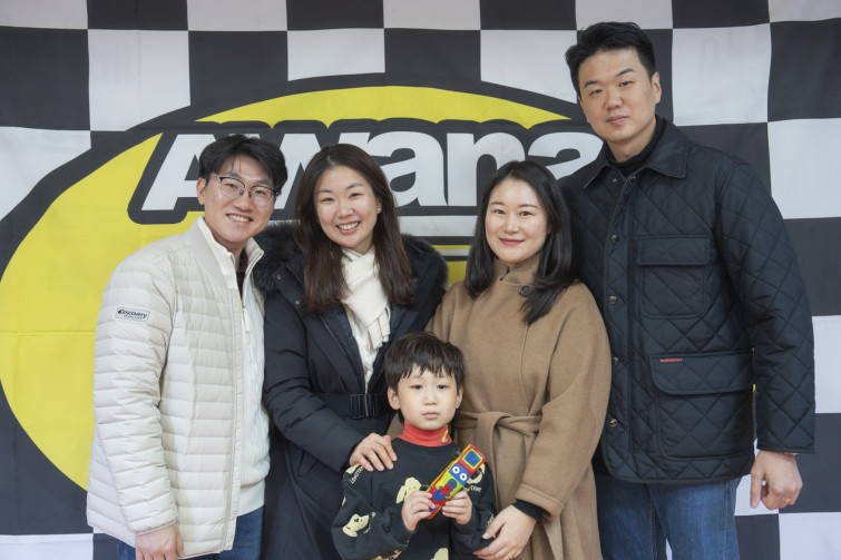 YTo1ODp7czo4OiJGaWxlTmFtZSI7czo0MDoiZWYwMTY0YTgtZmU3YS00ZWM3LTg5NGMtZTRmMzIwZjZmMWRhLmpwZyI7czoxMjoiRmlsZURhdGVUaW1lIjtpOjE3MzM2MjI5MTM7czo4OiJGaWxlU2l6ZSI7aToxMjIzNTU3O3M6ODoiRmlsZVR5cGUiO2k6MjtzOjg6Ik1pbWVUeXBlIjtzOjEwOiJpbWFnZS9qcGVnIjtzOjEzOiJTZWN0aW9uc0ZvdW5kIjtzOjMwOiJBTllfVEFHLCBJRkQwLCBUSFVNQk5BSUwsIEVYSUYiO3M6ODoiQ09NUFVURUQiO2E6OTp7czo0OiJodG1sIjtzOjI2OiJ3aWR0aD0iMTc1MiIgaGVpZ2h0PSIxMTY4IiI7czo2OiJIZWlnaHQiO2k6MTE2ODtzOjU6IldpZHRoIjtpOjE3NTI7czo3OiJJc0NvbG9yIjtpOjE7czoxNzoiQnl0ZU9yZGVyTW90b3JvbGEiO2k6MDtzOjE1OiJBcGVydHVyZUZOdW1iZXIiO3M6NToiZi8yLjgiO3M6OToiQ29weXJpZ2h0IjtzOjQ6IllBQkMiO3M6MTg6IlRodW1ibmFpbC5GaWxlVHlwZSI7aToyO3M6MTg6IlRodW1ibmFpbC5NaW1lVHlwZSI7czoxMDoiaW1hZ2UvanBlZyI7fXM6NDoiTWFrZSI7czo0OiJTT05ZIjtzOjU6Ik1vZGVsIjtzOjg6IklMQ0UtN000IjtzOjExOiJYUmVzb2x1dGlvbiI7czo1OiIyNDAvMSI7czoxMToiWVJlc29sdXRpb24iO3M6NToiMjQwLzEiO3M6MTQ6IlJlc29sdXRpb25Vbml0IjtpOjI7czo4OiJTb2Z0d2FyZSI7czo1MjoiQWRvYmUgUGhvdG9zaG9wIExpZ2h0cm9vbSBDbGFzc2ljIDE0LjAuMSAoTWFjaW50b3NoKSI7czo4OiJEYXRlVGltZSI7czoxOToiMjAyNDoxMjowNyAxMzo0ODoyMCI7czo2OiJBcnRpc3QiO3M6NzoiWUFCQ19TRyI7czo5OiJDb3B5cmlnaHQiO3M6NDoiWUFCQyI7czoxNjoiRXhpZl9JRkRfUG9pbnRlciI7aToyNTQ7czo5OiJUSFVNQk5BSUwiO2E6Njp7czoxMToiQ29tcHJlc3Npb24iO2k6NjtzOjExOiJYUmVzb2x1dGlvbiI7czo0OiI3Mi8xIjtzOjExOiJZUmVzb2x1dGlvbiI7czo0OiI3Mi8xIjtzOjE0OiJSZXNvbHV0aW9uVW5pdCI7aToyO3M6MjE6IkpQRUdJbnRlcmNoYW5nZUZvcm1hdCI7aToxMDQwO3M6Mjc6IkpQRUdJbnRlcmNoYW5nZUZvcm1hdExlbmd0aCI7aToxNTIzMjt9czoxMjoiRXhwb3N1cmVUaW1lIjtzOjU6IjEvMjUwIjtzOjc6IkZOdW1iZXIiO3M6NToiMjgvMTAiO3M6MTU6IkV4cG9zdXJlUHJvZ3JhbSI7aToxO3M6MTU6IklTT1NwZWVkUmF0aW5ncyI7aTo1MDA7czoxOToiVW5kZWZpbmVkVGFnOjB4ODgzMCI7aToyO3M6MTk6IlVuZGVmaW5lZFRhZzoweDg4MzIiO2k6NTAwO3M6MTE6IkV4aWZWZXJzaW9uIjtzOjQ6IjAyMzIiO3M6MTY6IkRhdGVUaW1lT3JpZ2luYWwiO3M6MTk6IjIwMjQ6MTI6MDcgMTE6NTk6MjEiO3M6MTc6IkRhdGVUaW1lRGlnaXRpemVkIjtzOjE5OiIyMDI0OjEyOjA3IDExOjU5OjIxIjtzOjE5OiJVbmRlZmluZWRUYWc6MHg5MDEwIjtzOjY6IiswOTowMCI7czoxOToiVW5kZWZpbmVkVGFnOjB4OTAxMSI7czo2OiIrMDk6MDAiO3M6MTk6IlVuZGVmaW5lZFRhZzoweDkwMTIiO3M6NjoiKzA5OjAwIjtzOjE3OiJTaHV0dGVyU3BlZWRWYWx1ZSI7czoxNToiNzk2NTc4NC8xMDAwMDAwIjtzOjEzOiJBcGVydHVyZVZhbHVlIjtzOjE1OiIyOTcwODU0LzEwMDAwMDAiO3M6MTU6IkJyaWdodG5lc3NWYWx1ZSI7czo5OiI1MzY0LzI1NjAiO3M6MTc6IkV4cG9zdXJlQmlhc1ZhbHVlIjtzOjQ6IjAvMTAiO3M6MTY6Ik1heEFwZXJ0dXJlVmFsdWUiO3M6NzoiNzYwLzI1NiI7czoxMjoiTWV0ZXJpbmdNb2RlIjtpOjI1NTtzOjExOiJMaWdodFNvdXJjZSI7aTowO3M6NToiRmxhc2giO2k6MTM7czoxMToiRm9jYWxMZW5ndGgiO3M6NjoiNDIwLzEwIjtzOjE4OiJTdWJTZWNUaW1lT3JpZ2luYWwiO3M6MzoiMjY0IjtzOjE5OiJTdWJTZWNUaW1lRGlnaXRpemVkIjtzOjM6IjI2NCI7czoxMDoiQ29sb3JTcGFjZSI7aTo2NTUzNTtzOjIxOiJGb2NhbFBsYW5lWFJlc29sdXRpb24iO3M6MTQ6IjY0NDQ5MzM5LzMyNzY4IjtzOjIxOiJGb2NhbFBsYW5lWVJlc29sdXRpb24iO3M6MTQ6IjY0NDQ5MzM5LzMyNzY4IjtzOjI0OiJGb2NhbFBsYW5lUmVzb2x1dGlvblVuaXQiO2k6MztzOjEwOiJGaWxlU291cmNlIjtzOjE6IgMiO3M6OToiU2NlbmVUeXBlIjtzOjE6IgEiO3M6MTQ6IkN1c3RvbVJlbmRlcmVkIjtpOjA7czoxMjoiRXhwb3N1cmVNb2RlIjtpOjE7czoxMjoiV2hpdGVCYWxhbmNlIjtpOjA7czoxNjoiRGlnaXRhbFpvb21SYXRpbyI7czo1OiIxNi8xNiI7czoyMToiRm9jYWxMZW5ndGhJbjM1bW1GaWxtIjtpOjQyO3M6MTY6IlNjZW5lQ2FwdHVyZVR5cGUiO2k6MDtzOjg6IkNvbnRyYXN0IjtpOjA7czoxMDoiU2F0dXJhdGlvbiI7aTowO3M6OToiU2hhcnBuZXNzIjtpOjA7czoxOToiVW5kZWZpbmVkVGFnOjB4QTQzMiI7YTo0OntpOjA7czo2OiIyNDAvMTAiO2k6MTtzOjY6IjcwMC8xMCI7aToyO3M6NToiMjgvMTAiO2k6MztzOjU6IjI4LzEwIjt9czoxOToiVW5kZWZpbmVkVGFnOjB4QTQzNCI7czoyMToiRkUgMjQtNzBtbSBGMi44IEdNIElJIjt9