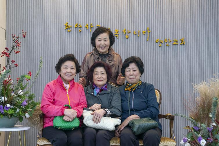 YTo1NDp7czo4OiJGaWxlTmFtZSI7czo0MDoiZjBjODg5MTctMWQ3Ny00MjdhLTgxMWMtMTFjNjk1MDkwZGI1LmpwZyI7czoxMjoiRmlsZURhdGVUaW1lIjtpOjE3NjIyNDU5MjY7czo4OiJGaWxlU2l6ZSI7aToxMzI1Njk4O3M6ODoiRmlsZVR5cGUiO2k6MjtzOjg6Ik1pbWVUeXBlIjtzOjEwOiJpbWFnZS9qcGVnIjtzOjEzOiJTZWN0aW9uc0ZvdW5kIjtzOjMwOiJBTllfVEFHLCBJRkQwLCBUSFVNQk5BSUwsIEVYSUYiO3M6ODoiQ09NUFVURUQiO2E6ODp7czo0OiJodG1sIjtzOjI1OiJ3aWR0aD0iMTQ5MCIgaGVpZ2h0PSI5OTQiIjtzOjY6IkhlaWdodCI7aTo5OTQ7czo1OiJXaWR0aCI7aToxNDkwO3M6NzoiSXNDb2xvciI7aToxO3M6MTc6IkJ5dGVPcmRlck1vdG9yb2xhIjtpOjA7czoxNToiQXBlcnR1cmVGTnVtYmVyIjtzOjU6ImYvMy4yIjtzOjE4OiJUaHVtYm5haWwuRmlsZVR5cGUiO2k6MjtzOjE4OiJUaHVtYm5haWwuTWltZVR5cGUiO3M6MTA6ImltYWdlL2pwZWciO31zOjQ6Ik1ha2UiO3M6NDoiU09OWSI7czo1OiJNb2RlbCI7czo5OiJJTENFLTdSTTMiO3M6MTE6IlhSZXNvbHV0aW9uIjtzOjU6IjI0MC8xIjtzOjExOiJZUmVzb2x1dGlvbiI7czo1OiIyNDAvMSI7czoxNDoiUmVzb2x1dGlvblVuaXQiO2k6MjtzOjg6IlNvZnR3YXJlIjtzOjUwOiJBZG9iZSBQaG90b3Nob3AgTGlnaHRyb29tIENsYXNzaWMgMTUuMCAoTWFjaW50b3NoKSI7czo4OiJEYXRlVGltZSI7czoxOToiMjAyNToxMTowNCAxNDowODoyMiI7czoxNjoiRXhpZl9JRkRfUG9pbnRlciI7aToyMTQ7czo5OiJUSFVNQk5BSUwiO2E6Njp7czoxMToiQ29tcHJlc3Npb24iO2k6NjtzOjExOiJYUmVzb2x1dGlvbiI7czo0OiI3Mi8xIjtzOjExOiJZUmVzb2x1dGlvbiI7czo0OiI3Mi8xIjtzOjE0OiJSZXNvbHV0aW9uVW5pdCI7aToyO3M6MjE6IkpQRUdJbnRlcmNoYW5nZUZvcm1hdCI7aTo5NzY7czoyNzoiSlBFR0ludGVyY2hhbmdlRm9ybWF0TGVuZ3RoIjtpOjE3MTIwO31zOjEyOiJFeHBvc3VyZVRpbWUiO3M6NToiMS8yNTAiO3M6NzoiRk51bWJlciI7czo1OiIzMi8xMCI7czoxNToiRXhwb3N1cmVQcm9ncmFtIjtpOjE7czoxNToiSVNPU3BlZWRSYXRpbmdzIjtpOjY0MDtzOjE5OiJVbmRlZmluZWRUYWc6MHg4ODMwIjtpOjI7czoxOToiVW5kZWZpbmVkVGFnOjB4ODgzMiI7aTo2NDA7czoxMToiRXhpZlZlcnNpb24iO3M6NDoiMDIzMSI7czoxNjoiRGF0ZVRpbWVPcmlnaW5hbCI7czoxOToiMjAyNToxMTowMiAxMDo1OTo1OCI7czoxNzoiRGF0ZVRpbWVEaWdpdGl6ZWQiO3M6MTk6IjIwMjU6MTE6MDIgMTA6NTk6NTgiO3M6MTk6IlVuZGVmaW5lZFRhZzoweDkwMTAiO3M6NjoiKzA5OjAwIjtzOjE5OiJVbmRlZmluZWRUYWc6MHg5MDExIjtzOjY6IiswOTowMCI7czoxOToiVW5kZWZpbmVkVGFnOjB4OTAxMiI7czo2OiIrMDk6MDAiO3M6MTc6IlNodXR0ZXJTcGVlZFZhbHVlIjtzOjE1OiI3OTY1Nzg0LzEwMDAwMDAiO3M6MTM6IkFwZXJ0dXJlVmFsdWUiO3M6MTU6IjMzNTYxNDQvMTAwMDAwMCI7czoxNToiQnJpZ2h0bmVzc1ZhbHVlIjtzOjk6IjU4OTQvMjU2MCI7czoxNzoiRXhwb3N1cmVCaWFzVmFsdWUiO3M6NDoiMC8xMCI7czoxNjoiTWF4QXBlcnR1cmVWYWx1ZSI7czo3OiI3NjAvMjU2IjtzOjEyOiJNZXRlcmluZ01vZGUiO2k6NTtzOjExOiJMaWdodFNvdXJjZSI7aTowO3M6NToiRmxhc2giO2k6MTM7czoxMToiRm9jYWxMZW5ndGgiO3M6NjoiNDgwLzEwIjtzOjEwOiJDb2xvclNwYWNlIjtpOjY1NTM1O3M6MjE6IkZvY2FsUGxhbmVYUmVzb2x1dGlvbiI7czoxNDoiNzA5MjQxMzQvMzI3NjgiO3M6MjE6IkZvY2FsUGxhbmVZUmVzb2x1dGlvbiI7czoxNDoiNzA5MjQxMzQvMzI3NjgiO3M6MjQ6IkZvY2FsUGxhbmVSZXNvbHV0aW9uVW5pdCI7aTozO3M6MTA6IkZpbGVTb3VyY2UiO3M6MToiAyI7czo5OiJTY2VuZVR5cGUiO3M6MToiASI7czoxNDoiQ3VzdG9tUmVuZGVyZWQiO2k6MDtzOjEyOiJFeHBvc3VyZU1vZGUiO2k6MTtzOjEyOiJXaGl0ZUJhbGFuY2UiO2k6MDtzOjE2OiJEaWdpdGFsWm9vbVJhdGlvIjtzOjU6IjE2LzE2IjtzOjIxOiJGb2NhbExlbmd0aEluMzVtbUZpbG0iO2k6NDg7czoxNjoiU2NlbmVDYXB0dXJlVHlwZSI7aTowO3M6ODoiQ29udHJhc3QiO2k6MDtzOjEwOiJTYXR1cmF0aW9uIjtpOjA7czo5OiJTaGFycG5lc3MiO2k6MDtzOjE5OiJVbmRlZmluZWRUYWc6MHhBNDMyIjthOjQ6e2k6MDtzOjY6IjI0MC8xMCI7aToxO3M6NjoiNzAwLzEwIjtpOjI7czo1OiIyOC8xMCI7aTozO3M6NToiMjgvMTAiO31zOjE5OiJVbmRlZmluZWRUYWc6MHhBNDM0IjtzOjIxOiJGRSAyNC03MG1tIEYyLjggR00gSUkiO30=