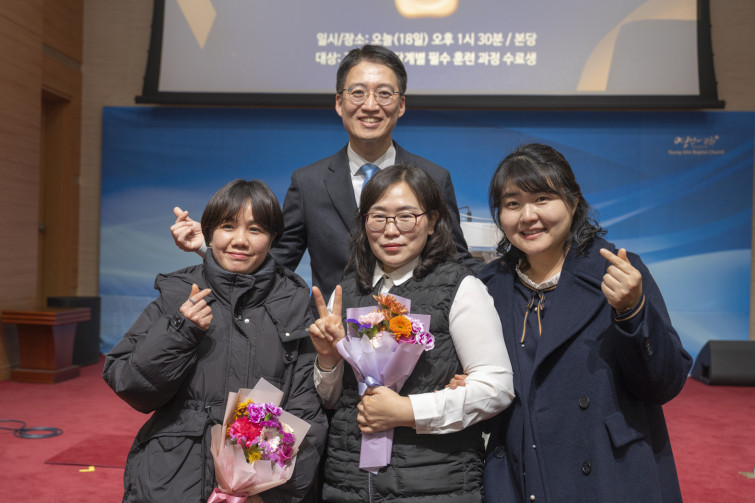 YTo1ODp7czo4OiJGaWxlTmFtZSI7czo0MDoiZjIwMjIwMmQtY2ViMS00NTg1LTkyZjgtYWFlOThkODA3YTAyLmpwZyI7czoxMjoiRmlsZURhdGVUaW1lIjtpOjE3Njg4ODY1ODI7czo4OiJGaWxlU2l6ZSI7aToxMDA4MDUyO3M6ODoiRmlsZVR5cGUiO2k6MjtzOjg6Ik1pbWVUeXBlIjtzOjEwOiJpbWFnZS9qcGVnIjtzOjEzOiJTZWN0aW9uc0ZvdW5kIjtzOjMwOiJBTllfVEFHLCBJRkQwLCBUSFVNQk5BSUwsIEVYSUYiO3M6ODoiQ09NUFVURUQiO2E6OTp7czo0OiJodG1sIjtzOjI2OiJ3aWR0aD0iMTU3NCIgaGVpZ2h0PSIxMDQ5IiI7czo2OiJIZWlnaHQiO2k6MTA0OTtzOjU6IldpZHRoIjtpOjE1NzQ7czo3OiJJc0NvbG9yIjtpOjE7czoxNzoiQnl0ZU9yZGVyTW90b3JvbGEiO2k6MDtzOjE1OiJBcGVydHVyZUZOdW1iZXIiO3M6NToiZi8zLjUiO3M6OToiQ29weXJpZ2h0IjtzOjQ6IllBQkMiO3M6MTg6IlRodW1ibmFpbC5GaWxlVHlwZSI7aToyO3M6MTg6IlRodW1ibmFpbC5NaW1lVHlwZSI7czoxMDoiaW1hZ2UvanBlZyI7fXM6NDoiTWFrZSI7czo0OiJTT05ZIjtzOjU6Ik1vZGVsIjtzOjg6IklMQ0UtN000IjtzOjExOiJYUmVzb2x1dGlvbiI7czo1OiIyNDAvMSI7czoxMToiWVJlc29sdXRpb24iO3M6NToiMjQwLzEiO3M6MTQ6IlJlc29sdXRpb25Vbml0IjtpOjI7czo4OiJTb2Z0d2FyZSI7czo1MjoiQWRvYmUgUGhvdG9zaG9wIExpZ2h0cm9vbSBDbGFzc2ljIDE0LjEuMSAoTWFjaW50b3NoKSI7czo4OiJEYXRlVGltZSI7czoxOToiMjAyNjowMToxOSAyMToyOTowNSI7czo2OiJBcnRpc3QiO3M6NzoiWUFCQ19TRyI7czo5OiJDb3B5cmlnaHQiO3M6NDoiWUFCQyI7czoxNjoiRXhpZl9JRkRfUG9pbnRlciI7aToyNTQ7czo5OiJUSFVNQk5BSUwiO2E6Njp7czoxMToiQ29tcHJlc3Npb24iO2k6NjtzOjExOiJYUmVzb2x1dGlvbiI7czo0OiI3Mi8xIjtzOjExOiJZUmVzb2x1dGlvbiI7czo0OiI3Mi8xIjtzOjE0OiJSZXNvbHV0aW9uVW5pdCI7aToyO3M6MjE6IkpQRUdJbnRlcmNoYW5nZUZvcm1hdCI7aToxMDQwO3M6Mjc6IkpQRUdJbnRlcmNoYW5nZUZvcm1hdExlbmd0aCI7aToxNDg4MTt9czoxMjoiRXhwb3N1cmVUaW1lIjtzOjU6IjEvMTAwIjtzOjc6IkZOdW1iZXIiO3M6NToiMzUvMTAiO3M6MTU6IkV4cG9zdXJlUHJvZ3JhbSI7aToxO3M6MTU6IklTT1NwZWVkUmF0aW5ncyI7aToxMjU7czoxOToiVW5kZWZpbmVkVGFnOjB4ODgzMCI7aToyO3M6MTk6IlVuZGVmaW5lZFRhZzoweDg4MzIiO2k6MTI1O3M6MTE6IkV4aWZWZXJzaW9uIjtzOjQ6IjAyMzIiO3M6MTY6IkRhdGVUaW1lT3JpZ2luYWwiO3M6MTk6IjIwMjY6MDE6MTggMTU6MDA6MjEiO3M6MTc6IkRhdGVUaW1lRGlnaXRpemVkIjtzOjE5OiIyMDI2OjAxOjE4IDE1OjAwOjIxIjtzOjE5OiJVbmRlZmluZWRUYWc6MHg5MDEwIjtzOjY6IiswOTowMCI7czoxOToiVW5kZWZpbmVkVGFnOjB4OTAxMSI7czo2OiIrMDk6MDAiO3M6MTk6IlVuZGVmaW5lZFRhZzoweDkwMTIiO3M6NjoiKzA5OjAwIjtzOjE3OiJTaHV0dGVyU3BlZWRWYWx1ZSI7czoxNToiNjY0Mzg1Ni8xMDAwMDAwIjtzOjEzOiJBcGVydHVyZVZhbHVlIjtzOjEzOiIzNjE0NzEvMTAwMDAwIjtzOjE1OiJCcmlnaHRuZXNzVmFsdWUiO3M6OToiNzU3NC8yNTYwIjtzOjE3OiJFeHBvc3VyZUJpYXNWYWx1ZSI7czo0OiIwLzEwIjtzOjE2OiJNYXhBcGVydHVyZVZhbHVlIjtzOjc6Ijc2MC8yNTYiO3M6MTI6Ik1ldGVyaW5nTW9kZSI7aTo1O3M6MTE6IkxpZ2h0U291cmNlIjtpOjI1NTtzOjU6IkZsYXNoIjtpOjEzO3M6MTE6IkZvY2FsTGVuZ3RoIjtzOjY6IjM2MC8xMCI7czoxODoiU3ViU2VjVGltZU9yaWdpbmFsIjtzOjM6IjQ3OSI7czoxOToiU3ViU2VjVGltZURpZ2l0aXplZCI7czozOiI0NzkiO3M6MTA6IkNvbG9yU3BhY2UiO2k6NjU1MzU7czoyMToiRm9jYWxQbGFuZVhSZXNvbHV0aW9uIjtzOjE0OiI2NDQ0OTMzOS8zMjc2OCI7czoyMToiRm9jYWxQbGFuZVlSZXNvbHV0aW9uIjtzOjE0OiI2NDQ0OTMzOS8zMjc2OCI7czoyNDoiRm9jYWxQbGFuZVJlc29sdXRpb25Vbml0IjtpOjM7czoxMDoiRmlsZVNvdXJjZSI7czoxOiIDIjtzOjk6IlNjZW5lVHlwZSI7czoxOiIBIjtzOjE0OiJDdXN0b21SZW5kZXJlZCI7aTowO3M6MTI6IkV4cG9zdXJlTW9kZSI7aToxO3M6MTI6IldoaXRlQmFsYW5jZSI7aToxO3M6MTY6IkRpZ2l0YWxab29tUmF0aW8iO3M6NToiMTYvMTYiO3M6MjE6IkZvY2FsTGVuZ3RoSW4zNW1tRmlsbSI7aTozNjtzOjE2OiJTY2VuZUNhcHR1cmVUeXBlIjtpOjA7czo4OiJDb250cmFzdCI7aToxO3M6MTA6IlNhdHVyYXRpb24iO2k6MTtzOjk6IlNoYXJwbmVzcyI7aTowO3M6MTk6IlVuZGVmaW5lZFRhZzoweEE0MzIiO2E6NDp7aTowO3M6NjoiMjQwLzEwIjtpOjE7czo2OiI3MDAvMTAiO2k6MjtzOjU6IjI4LzEwIjtpOjM7czo1OiIyOC8xMCI7fXM6MTk6IlVuZGVmaW5lZFRhZzoweEE0MzQiO3M6MjE6IkZFIDI0LTcwbW0gRjIuOCBHTSBJSSI7fQ==