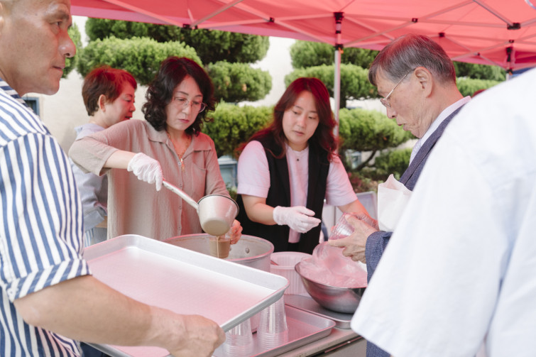 YTo1NDp7czo4OiJGaWxlTmFtZSI7czo0MDoiZjNjNWY0M2YtMjQ1Mi00MGZjLWFiZmYtNzIzOTE5N2FlNjM5LmpwZyI7czoxMjoiRmlsZURhdGVUaW1lIjtpOjE3NDkzNjkxNDI7czo4OiJGaWxlU2l6ZSI7aTo5Mzc5Njk7czo4OiJGaWxlVHlwZSI7aToyO3M6ODoiTWltZVR5cGUiO3M6MTA6ImltYWdlL2pwZWciO3M6MTM6IlNlY3Rpb25zRm91bmQiO3M6MzA6IkFOWV9UQUcsIElGRDAsIFRIVU1CTkFJTCwgRVhJRiI7czo4OiJDT01QVVRFRCI7YTo4OntzOjQ6Imh0bWwiO3M6MjY6IndpZHRoPSIxNTAwIiBoZWlnaHQ9IjEwMDAiIjtzOjY6IkhlaWdodCI7aToxMDAwO3M6NToiV2lkdGgiO2k6MTUwMDtzOjc6IklzQ29sb3IiO2k6MTtzOjE3OiJCeXRlT3JkZXJNb3Rvcm9sYSI7aTowO3M6MTU6IkFwZXJ0dXJlRk51bWJlciI7czo1OiJmLzIuOCI7czoxODoiVGh1bWJuYWlsLkZpbGVUeXBlIjtpOjI7czoxODoiVGh1bWJuYWlsLk1pbWVUeXBlIjtzOjEwOiJpbWFnZS9qcGVnIjt9czo0OiJNYWtlIjtzOjQ6IlNPTlkiO3M6NToiTW9kZWwiO3M6OToiSUxDRS02NDAwIjtzOjExOiJYUmVzb2x1dGlvbiI7czo1OiIyNDAvMSI7czoxMToiWVJlc29sdXRpb24iO3M6NToiMjQwLzEiO3M6MTQ6IlJlc29sdXRpb25Vbml0IjtpOjI7czo4OiJTb2Z0d2FyZSI7czo1MjoiQWRvYmUgUGhvdG9zaG9wIExpZ2h0cm9vbSBDbGFzc2ljIDE0LjMuMSAoTWFjaW50b3NoKSI7czo4OiJEYXRlVGltZSI7czoxOToiMjAyNTowNjowOCAxMzo1OTozNiI7czoxNjoiRXhpZl9JRkRfUG9pbnRlciI7aToyMTY7czo5OiJUSFVNQk5BSUwiO2E6Njp7czoxMToiQ29tcHJlc3Npb24iO2k6NjtzOjExOiJYUmVzb2x1dGlvbiI7czo0OiI3Mi8xIjtzOjExOiJZUmVzb2x1dGlvbiI7czo0OiI3Mi8xIjtzOjE0OiJSZXNvbHV0aW9uVW5pdCI7aToyO3M6MjE6IkpQRUdJbnRlcmNoYW5nZUZvcm1hdCI7aTo5Nzg7czoyNzoiSlBFR0ludGVyY2hhbmdlRm9ybWF0TGVuZ3RoIjtpOjE3MjY2O31zOjEyOiJFeHBvc3VyZVRpbWUiO3M6NjoiMS8yMDAwIjtzOjc6IkZOdW1iZXIiO3M6NToiMjgvMTAiO3M6MTU6IkV4cG9zdXJlUHJvZ3JhbSI7aToxO3M6MTU6IklTT1NwZWVkUmF0aW5ncyI7aTo1MDA7czoxOToiVW5kZWZpbmVkVGFnOjB4ODgzMCI7aToyO3M6MTk6IlVuZGVmaW5lZFRhZzoweDg4MzIiO2k6NTAwO3M6MTE6IkV4aWZWZXJzaW9uIjtzOjQ6IjAyMzEiO3M6MTY6IkRhdGVUaW1lT3JpZ2luYWwiO3M6MTk6IjIwMTk6MDI6MDQgMjI6NTE6MjgiO3M6MTc6IkRhdGVUaW1lRGlnaXRpemVkIjtzOjE5OiIyMDE5OjAyOjA0IDIyOjUxOjI4IjtzOjE5OiJVbmRlZmluZWRUYWc6MHg5MDEwIjtzOjY6IiswOTowMCI7czoxOToiVW5kZWZpbmVkVGFnOjB4OTAxMSI7czo2OiIrMDk6MDAiO3M6MTk6IlVuZGVmaW5lZFRhZzoweDkwMTIiO3M6NjoiKzA5OjAwIjtzOjE3OiJTaHV0dGVyU3BlZWRWYWx1ZSI7czoxNjoiMTA5NjU3ODQvMTAwMDAwMCI7czoxMzoiQXBlcnR1cmVWYWx1ZSI7czoxNToiMjk3MDg1NC8xMDAwMDAwIjtzOjE1OiJCcmlnaHRuZXNzVmFsdWUiO3M6MTA6IjIwMzA0LzI1NjAiO3M6MTc6IkV4cG9zdXJlQmlhc1ZhbHVlIjtzOjQ6IjAvMTAiO3M6MTY6Ik1heEFwZXJ0dXJlVmFsdWUiO3M6NzoiNzYwLzI1NiI7czoxMjoiTWV0ZXJpbmdNb2RlIjtpOjU7czoxMToiTGlnaHRTb3VyY2UiO2k6MDtzOjU6IkZsYXNoIjtpOjE2O3M6MTE6IkZvY2FsTGVuZ3RoIjtzOjY6IjI0MC8xMCI7czoxMDoiQ29sb3JTcGFjZSI7aTo2NTUzNTtzOjIxOiJGb2NhbFBsYW5lWFJlc29sdXRpb24iO3M6MTQ6IjgzNjYyOTc5LzMyNzY4IjtzOjIxOiJGb2NhbFBsYW5lWVJlc29sdXRpb24iO3M6MTQ6IjgzNjYyOTc5LzMyNzY4IjtzOjI0OiJGb2NhbFBsYW5lUmVzb2x1dGlvblVuaXQiO2k6MztzOjEwOiJGaWxlU291cmNlIjtzOjE6IgMiO3M6OToiU2NlbmVUeXBlIjtzOjE6IgEiO3M6MTQ6IkN1c3RvbVJlbmRlcmVkIjtpOjA7czoxMjoiRXhwb3N1cmVNb2RlIjtpOjE7czoxMjoiV2hpdGVCYWxhbmNlIjtpOjA7czoxNjoiRGlnaXRhbFpvb21SYXRpbyI7czo1OiIxNi8xNiI7czoyMToiRm9jYWxMZW5ndGhJbjM1bW1GaWxtIjtpOjM2O3M6MTY6IlNjZW5lQ2FwdHVyZVR5cGUiO2k6MDtzOjg6IkNvbnRyYXN0IjtpOjA7czoxMDoiU2F0dXJhdGlvbiI7aTowO3M6OToiU2hhcnBuZXNzIjtpOjA7czoxOToiVW5kZWZpbmVkVGFnOjB4QTQzMiI7YTo0OntpOjA7czo2OiIyNDAvMTAiO2k6MTtzOjY6IjcwMC8xMCI7aToyO3M6NToiMjgvMTAiO2k6MztzOjU6IjI4LzEwIjt9czoxOToiVW5kZWZpbmVkVGFnOjB4QTQzNCI7czoyMToiRkUgMjQtNzBtbSBGMi44IEdNIElJIjt9