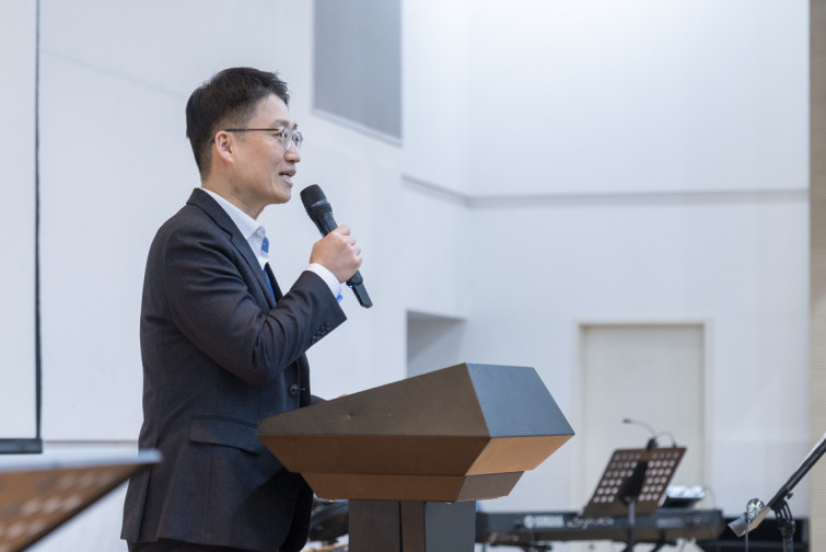 YTo1ODp7czo4OiJGaWxlTmFtZSI7czo0MDoiZjYwNWM3MTctMzg4ZS00YmYwLThjYjMtOTQxNjMyMTI1NjQyLmpwZyI7czoxMjoiRmlsZURhdGVUaW1lIjtpOjE3NzIzNDgzNjI7czo4OiJGaWxlU2l6ZSI7aTo0MDQ1MTE7czo4OiJGaWxlVHlwZSI7aToyO3M6ODoiTWltZVR5cGUiO3M6MTA6ImltYWdlL2pwZWciO3M6MTM6IlNlY3Rpb25zRm91bmQiO3M6MzA6IkFOWV9UQUcsIElGRDAsIFRIVU1CTkFJTCwgRVhJRiI7czo4OiJDT01QVVRFRCI7YTo5OntzOjQ6Imh0bWwiO3M6MjU6IndpZHRoPSIxMTM4IiBoZWlnaHQ9Ijc1OSIiO3M6NjoiSGVpZ2h0IjtpOjc1OTtzOjU6IldpZHRoIjtpOjExMzg7czo3OiJJc0NvbG9yIjtpOjE7czoxNzoiQnl0ZU9yZGVyTW90b3JvbGEiO2k6MDtzOjE1OiJBcGVydHVyZUZOdW1iZXIiO3M6NToiZi8yLjgiO3M6OToiQ29weXJpZ2h0IjtzOjQ6IllBQkMiO3M6MTg6IlRodW1ibmFpbC5GaWxlVHlwZSI7aToyO3M6MTg6IlRodW1ibmFpbC5NaW1lVHlwZSI7czoxMDoiaW1hZ2UvanBlZyI7fXM6NDoiTWFrZSI7czo0OiJTT05ZIjtzOjU6Ik1vZGVsIjtzOjg6IklMQ0UtN000IjtzOjExOiJYUmVzb2x1dGlvbiI7czo1OiIyNDAvMSI7czoxMToiWVJlc29sdXRpb24iO3M6NToiMjQwLzEiO3M6MTQ6IlJlc29sdXRpb25Vbml0IjtpOjI7czo4OiJTb2Z0d2FyZSI7czo1MDoiQWRvYmUgUGhvdG9zaG9wIExpZ2h0cm9vbSBDbGFzc2ljIDE1LjIgKE1hY2ludG9zaCkiO3M6ODoiRGF0ZVRpbWUiO3M6MTk6IjIwMjY6MDM6MDEgMTI6NDI6MDgiO3M6NjoiQXJ0aXN0IjtzOjc6IllBQkNfU0ciO3M6OToiQ29weXJpZ2h0IjtzOjQ6IllBQkMiO3M6MTY6IkV4aWZfSUZEX1BvaW50ZXIiO2k6MjUyO3M6OToiVEhVTUJOQUlMIjthOjY6e3M6MTE6IkNvbXByZXNzaW9uIjtpOjY7czoxMToiWFJlc29sdXRpb24iO3M6NDoiNzIvMSI7czoxMToiWVJlc29sdXRpb24iO3M6NDoiNzIvMSI7czoxNDoiUmVzb2x1dGlvblVuaXQiO2k6MjtzOjIxOiJKUEVHSW50ZXJjaGFuZ2VGb3JtYXQiO2k6MTAzODtzOjI3OiJKUEVHSW50ZXJjaGFuZ2VGb3JtYXRMZW5ndGgiO2k6OTMwNzt9czoxMjoiRXhwb3N1cmVUaW1lIjtzOjU6IjEvMTI1IjtzOjc6IkZOdW1iZXIiO3M6NToiMjgvMTAiO3M6MTU6IkV4cG9zdXJlUHJvZ3JhbSI7aToxO3M6MTU6IklTT1NwZWVkUmF0aW5ncyI7aTo2NDA7czoxOToiVW5kZWZpbmVkVGFnOjB4ODgzMCI7aToyO3M6MTk6IlVuZGVmaW5lZFRhZzoweDg4MzIiO2k6NjQwO3M6MTE6IkV4aWZWZXJzaW9uIjtzOjQ6IjAyMzIiO3M6MTY6IkRhdGVUaW1lT3JpZ2luYWwiO3M6MTk6IjIwMjY6MDI6MjcgMjA6MTA6MDMiO3M6MTc6IkRhdGVUaW1lRGlnaXRpemVkIjtzOjE5OiIyMDI2OjAyOjI3IDIwOjEwOjAzIjtzOjE5OiJVbmRlZmluZWRUYWc6MHg5MDEwIjtzOjY6IiswOTowMCI7czoxOToiVW5kZWZpbmVkVGFnOjB4OTAxMSI7czo2OiIrMDk6MDAiO3M6MTk6IlVuZGVmaW5lZFRhZzoweDkwMTIiO3M6NjoiKzA5OjAwIjtzOjE3OiJTaHV0dGVyU3BlZWRWYWx1ZSI7czoxNToiNjk2NTc4NC8xMDAwMDAwIjtzOjEzOiJBcGVydHVyZVZhbHVlIjtzOjE1OiIyOTcwODU0LzEwMDAwMDAiO3M6MTU6IkJyaWdodG5lc3NWYWx1ZSI7czo5OiI1NjA0LzI1NjAiO3M6MTc6IkV4cG9zdXJlQmlhc1ZhbHVlIjtzOjQ6IjAvMTAiO3M6MTY6Ik1heEFwZXJ0dXJlVmFsdWUiO3M6NzoiNzYwLzI1NiI7czoxMjoiTWV0ZXJpbmdNb2RlIjtpOjU7czoxMToiTGlnaHRTb3VyY2UiO2k6MDtzOjU6IkZsYXNoIjtpOjE2O3M6MTE6IkZvY2FsTGVuZ3RoIjtzOjY6IjcwMC8xMCI7czoxODoiU3ViU2VjVGltZU9yaWdpbmFsIjtzOjM6Ijg3NyI7czoxOToiU3ViU2VjVGltZURpZ2l0aXplZCI7czozOiI4NzciO3M6MTA6IkNvbG9yU3BhY2UiO2k6NjU1MzU7czoyMToiRm9jYWxQbGFuZVhSZXNvbHV0aW9uIjtzOjE0OiI2NDQ0OTMzOS8zMjc2OCI7czoyMToiRm9jYWxQbGFuZVlSZXNvbHV0aW9uIjtzOjE0OiI2NDQ0OTMzOS8zMjc2OCI7czoyNDoiRm9jYWxQbGFuZVJlc29sdXRpb25Vbml0IjtpOjM7czoxMDoiRmlsZVNvdXJjZSI7czoxOiIDIjtzOjk6IlNjZW5lVHlwZSI7czoxOiIBIjtzOjE0OiJDdXN0b21SZW5kZXJlZCI7aTowO3M6MTI6IkV4cG9zdXJlTW9kZSI7aToxO3M6MTI6IldoaXRlQmFsYW5jZSI7aToxO3M6MTY6IkRpZ2l0YWxab29tUmF0aW8iO3M6NToiMTYvMTYiO3M6MjE6IkZvY2FsTGVuZ3RoSW4zNW1tRmlsbSI7aToxMDU7czoxNjoiU2NlbmVDYXB0dXJlVHlwZSI7aTowO3M6ODoiQ29udHJhc3QiO2k6MDtzOjEwOiJTYXR1cmF0aW9uIjtpOjA7czo5OiJTaGFycG5lc3MiO2k6MDtzOjE5OiJVbmRlZmluZWRUYWc6MHhBNDMyIjthOjQ6e2k6MDtzOjY6IjI0MC8xMCI7aToxO3M6NjoiNzAwLzEwIjtpOjI7czo1OiIyOC8xMCI7aTozO3M6NToiMjgvMTAiO31zOjE5OiJVbmRlZmluZWRUYWc6MHhBNDM0IjtzOjIxOiJGRSAyNC03MG1tIEYyLjggR00gSUkiO30=