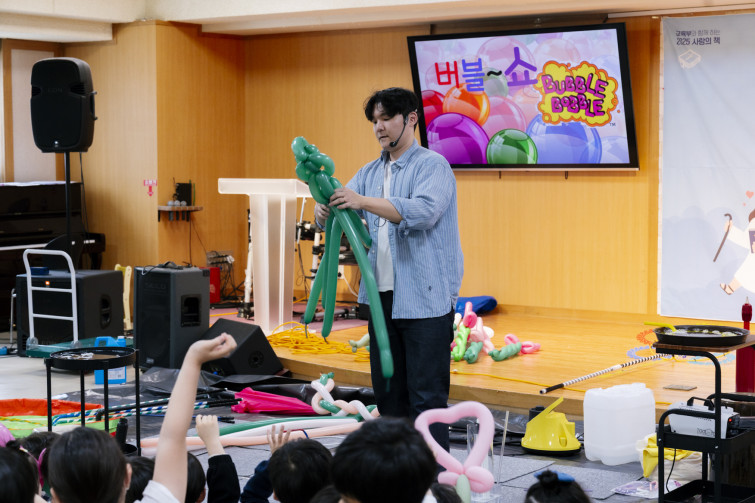 YTo1ODp7czo4OiJGaWxlTmFtZSI7czo0MDoiZjc4ODk0YTUtZjRhOS00OTU3LWJiMmEtOWQzNmVkZGExMDVjLmpwZyI7czoxMjoiRmlsZURhdGVUaW1lIjtpOjE3NDcwOTY2OTE7czo4OiJGaWxlU2l6ZSI7aToxNDU5NjUyO3M6ODoiRmlsZVR5cGUiO2k6MjtzOjg6Ik1pbWVUeXBlIjtzOjEwOiJpbWFnZS9qcGVnIjtzOjEzOiJTZWN0aW9uc0ZvdW5kIjtzOjMwOiJBTllfVEFHLCBJRkQwLCBUSFVNQk5BSUwsIEVYSUYiO3M6ODoiQ09NUFVURUQiO2E6OTp7czo0OiJodG1sIjtzOjI2OiJ3aWR0aD0iMTc1MiIgaGVpZ2h0PSIxMTY4IiI7czo2OiJIZWlnaHQiO2k6MTE2ODtzOjU6IldpZHRoIjtpOjE3NTI7czo3OiJJc0NvbG9yIjtpOjE7czoxNzoiQnl0ZU9yZGVyTW90b3JvbGEiO2k6MDtzOjE1OiJBcGVydHVyZUZOdW1iZXIiO3M6NToiZi81LjYiO3M6OToiQ29weXJpZ2h0IjtzOjQ6IllBQkMiO3M6MTg6IlRodW1ibmFpbC5GaWxlVHlwZSI7aToyO3M6MTg6IlRodW1ibmFpbC5NaW1lVHlwZSI7czoxMDoiaW1hZ2UvanBlZyI7fXM6NDoiTWFrZSI7czo0OiJTT05ZIjtzOjU6Ik1vZGVsIjtzOjg6IklMQ0UtN000IjtzOjExOiJYUmVzb2x1dGlvbiI7czo1OiIyNDAvMSI7czoxMToiWVJlc29sdXRpb24iO3M6NToiMjQwLzEiO3M6MTQ6IlJlc29sdXRpb25Vbml0IjtpOjI7czo4OiJTb2Z0d2FyZSI7czo1MjoiQWRvYmUgUGhvdG9zaG9wIExpZ2h0cm9vbSBDbGFzc2ljIDE0LjMuMSAoTWFjaW50b3NoKSI7czo4OiJEYXRlVGltZSI7czoxOToiMjAyNTowNToxMyAwOTozNjoyNiI7czo2OiJBcnRpc3QiO3M6NzoiWUFCQ19TRyI7czo5OiJDb3B5cmlnaHQiO3M6NDoiWUFCQyI7czoxNjoiRXhpZl9JRkRfUG9pbnRlciI7aToyNTQ7czo5OiJUSFVNQk5BSUwiO2E6Njp7czoxMToiQ29tcHJlc3Npb24iO2k6NjtzOjExOiJYUmVzb2x1dGlvbiI7czo0OiI3Mi8xIjtzOjExOiJZUmVzb2x1dGlvbiI7czo0OiI3Mi8xIjtzOjE0OiJSZXNvbHV0aW9uVW5pdCI7aToyO3M6MjE6IkpQRUdJbnRlcmNoYW5nZUZvcm1hdCI7aToxMDQwO3M6Mjc6IkpQRUdJbnRlcmNoYW5nZUZvcm1hdExlbmd0aCI7aToyMDA0Nzt9czoxMjoiRXhwb3N1cmVUaW1lIjtzOjU6IjEvMTAwIjtzOjc6IkZOdW1iZXIiO3M6NToiNTYvMTAiO3M6MTU6IkV4cG9zdXJlUHJvZ3JhbSI7aToxO3M6MTU6IklTT1NwZWVkUmF0aW5ncyI7aToxMjUwO3M6MTk6IlVuZGVmaW5lZFRhZzoweDg4MzAiO2k6MjtzOjE5OiJVbmRlZmluZWRUYWc6MHg4ODMyIjtpOjEyNTA7czoxMToiRXhpZlZlcnNpb24iO3M6NDoiMDIzMiI7czoxNjoiRGF0ZVRpbWVPcmlnaW5hbCI7czoxOToiMjAyNTowNToxMSAxMjoxNzoxNiI7czoxNzoiRGF0ZVRpbWVEaWdpdGl6ZWQiO3M6MTk6IjIwMjU6MDU6MTEgMTI6MTc6MTYiO3M6MTk6IlVuZGVmaW5lZFRhZzoweDkwMTAiO3M6NjoiKzA5OjAwIjtzOjE5OiJVbmRlZmluZWRUYWc6MHg5MDExIjtzOjY6IiswOTowMCI7czoxOToiVW5kZWZpbmVkVGFnOjB4OTAxMiI7czo2OiIrMDk6MDAiO3M6MTc6IlNodXR0ZXJTcGVlZFZhbHVlIjtzOjE1OiI2NjQzODU2LzEwMDAwMDAiO3M6MTM6IkFwZXJ0dXJlVmFsdWUiO3M6MTU6IjQ5NzA4NTQvMTAwMDAwMCI7czoxNToiQnJpZ2h0bmVzc1ZhbHVlIjtzOjk6Ijc0MzQvMjU2MCI7czoxNzoiRXhwb3N1cmVCaWFzVmFsdWUiO3M6NDoiMC8xMCI7czoxNjoiTWF4QXBlcnR1cmVWYWx1ZSI7czo3OiI3NjAvMjU2IjtzOjEyOiJNZXRlcmluZ01vZGUiO2k6NTtzOjExOiJMaWdodFNvdXJjZSI7aTowO3M6NToiRmxhc2giO2k6MTM7czoxMToiRm9jYWxMZW5ndGgiO3M6NjoiNzAwLzEwIjtzOjE4OiJTdWJTZWNUaW1lT3JpZ2luYWwiO3M6MzoiNTY3IjtzOjE5OiJTdWJTZWNUaW1lRGlnaXRpemVkIjtzOjM6IjU2NyI7czoxMDoiQ29sb3JTcGFjZSI7aTo2NTUzNTtzOjIxOiJGb2NhbFBsYW5lWFJlc29sdXRpb24iO3M6MTQ6IjY0NDQ5MzM5LzMyNzY4IjtzOjIxOiJGb2NhbFBsYW5lWVJlc29sdXRpb24iO3M6MTQ6IjY0NDQ5MzM5LzMyNzY4IjtzOjI0OiJGb2NhbFBsYW5lUmVzb2x1dGlvblVuaXQiO2k6MztzOjEwOiJGaWxlU291cmNlIjtzOjE6IgMiO3M6OToiU2NlbmVUeXBlIjtzOjE6IgEiO3M6MTQ6IkN1c3RvbVJlbmRlcmVkIjtpOjA7czoxMjoiRXhwb3N1cmVNb2RlIjtpOjE7czoxMjoiV2hpdGVCYWxhbmNlIjtpOjE7czoxNjoiRGlnaXRhbFpvb21SYXRpbyI7czo1OiIxNi8xNiI7czoyMToiRm9jYWxMZW5ndGhJbjM1bW1GaWxtIjtpOjcwO3M6MTY6IlNjZW5lQ2FwdHVyZVR5cGUiO2k6MDtzOjg6IkNvbnRyYXN0IjtpOjA7czoxMDoiU2F0dXJhdGlvbiI7aTowO3M6OToiU2hhcnBuZXNzIjtpOjA7czoxOToiVW5kZWZpbmVkVGFnOjB4QTQzMiI7YTo0OntpOjA7czo2OiIyNDAvMTAiO2k6MTtzOjY6IjcwMC8xMCI7aToyO3M6NToiMjgvMTAiO2k6MztzOjU6IjI4LzEwIjt9czoxOToiVW5kZWZpbmVkVGFnOjB4QTQzNCI7czoyMToiRkUgMjQtNzBtbSBGMi44IEdNIElJIjt9