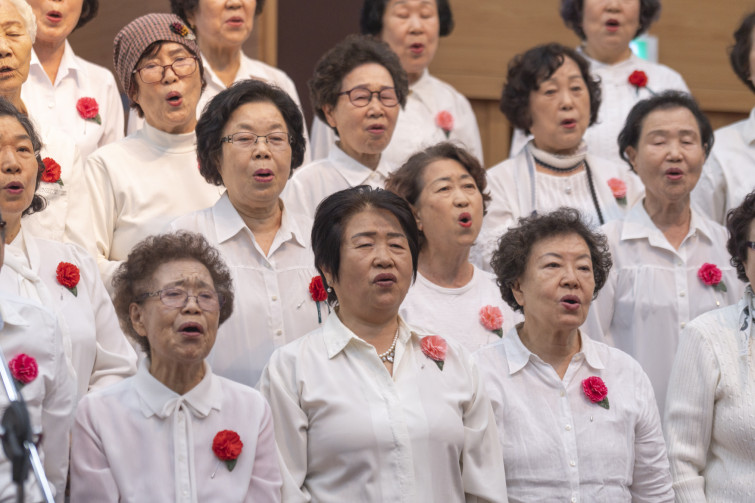 YTo1ODp7czo4OiJGaWxlTmFtZSI7czo0MDoiZmMyMjUxNjItMWExZi00MWU5LTlmMGUtOTEzYWM1YzY4MmMwLmpwZyI7czoxMjoiRmlsZURhdGVUaW1lIjtpOjE3NDcwOTY4MzE7czo4OiJGaWxlU2l6ZSI7aToxMjQwMjU1O3M6ODoiRmlsZVR5cGUiO2k6MjtzOjg6Ik1pbWVUeXBlIjtzOjEwOiJpbWFnZS9qcGVnIjtzOjEzOiJTZWN0aW9uc0ZvdW5kIjtzOjMwOiJBTllfVEFHLCBJRkQwLCBUSFVNQk5BSUwsIEVYSUYiO3M6ODoiQ09NUFVURUQiO2E6OTp7czo0OiJodG1sIjtzOjI2OiJ3aWR0aD0iMTc1MiIgaGVpZ2h0PSIxMTY4IiI7czo2OiJIZWlnaHQiO2k6MTE2ODtzOjU6IldpZHRoIjtpOjE3NTI7czo3OiJJc0NvbG9yIjtpOjE7czoxNzoiQnl0ZU9yZGVyTW90b3JvbGEiO2k6MDtzOjE1OiJBcGVydHVyZUZOdW1iZXIiO3M6NToiZi80LjAiO3M6OToiQ29weXJpZ2h0IjtzOjQ6IllBQkMiO3M6MTg6IlRodW1ibmFpbC5GaWxlVHlwZSI7aToyO3M6MTg6IlRodW1ibmFpbC5NaW1lVHlwZSI7czoxMDoiaW1hZ2UvanBlZyI7fXM6NDoiTWFrZSI7czo0OiJTT05ZIjtzOjU6Ik1vZGVsIjtzOjg6IklMQ0UtN000IjtzOjExOiJYUmVzb2x1dGlvbiI7czo1OiIyNDAvMSI7czoxMToiWVJlc29sdXRpb24iO3M6NToiMjQwLzEiO3M6MTQ6IlJlc29sdXRpb25Vbml0IjtpOjI7czo4OiJTb2Z0d2FyZSI7czo1MjoiQWRvYmUgUGhvdG9zaG9wIExpZ2h0cm9vbSBDbGFzc2ljIDE0LjMuMSAoTWFjaW50b3NoKSI7czo4OiJEYXRlVGltZSI7czoxOToiMjAyNTowNToxMSAyMToyMjo1NiI7czo2OiJBcnRpc3QiO3M6NzoiWUFCQ19TRyI7czo5OiJDb3B5cmlnaHQiO3M6NDoiWUFCQyI7czoxNjoiRXhpZl9JRkRfUG9pbnRlciI7aToyNTQ7czo5OiJUSFVNQk5BSUwiO2E6Njp7czoxMToiQ29tcHJlc3Npb24iO2k6NjtzOjExOiJYUmVzb2x1dGlvbiI7czo0OiI3Mi8xIjtzOjExOiJZUmVzb2x1dGlvbiI7czo0OiI3Mi8xIjtzOjE0OiJSZXNvbHV0aW9uVW5pdCI7aToyO3M6MjE6IkpQRUdJbnRlcmNoYW5nZUZvcm1hdCI7aToxMDQwO3M6Mjc6IkpQRUdJbnRlcmNoYW5nZUZvcm1hdExlbmd0aCI7aToxNjk5MDt9czoxMjoiRXhwb3N1cmVUaW1lIjtzOjU6IjEvMTYwIjtzOjc6IkZOdW1iZXIiO3M6MzoiNC8xIjtzOjE1OiJFeHBvc3VyZVByb2dyYW0iO2k6MTtzOjE1OiJJU09TcGVlZFJhdGluZ3MiO2k6NTAwO3M6MTk6IlVuZGVmaW5lZFRhZzoweDg4MzAiO2k6MjtzOjE5OiJVbmRlZmluZWRUYWc6MHg4ODMyIjtpOjUwMDtzOjExOiJFeGlmVmVyc2lvbiI7czo0OiIwMjMyIjtzOjE2OiJEYXRlVGltZU9yaWdpbmFsIjtzOjE5OiIyMDI1OjA1OjExIDExOjQ3OjQzIjtzOjE3OiJEYXRlVGltZURpZ2l0aXplZCI7czoxOToiMjAyNTowNToxMSAxMTo0Nzo0MyI7czoxOToiVW5kZWZpbmVkVGFnOjB4OTAxMCI7czo2OiIrMDk6MDAiO3M6MTk6IlVuZGVmaW5lZFRhZzoweDkwMTEiO3M6NjoiKzA5OjAwIjtzOjE5OiJVbmRlZmluZWRUYWc6MHg5MDEyIjtzOjY6IiswOTowMCI7czoxNzoiU2h1dHRlclNwZWVkVmFsdWUiO3M6MTU6IjczMjE5MjgvMTAwMDAwMCI7czoxMzoiQXBlcnR1cmVWYWx1ZSI7czozOiI0LzEiO3M6MTU6IkJyaWdodG5lc3NWYWx1ZSI7czo5OiI4MjA0LzI1NjAiO3M6MTc6IkV4cG9zdXJlQmlhc1ZhbHVlIjtzOjQ6IjAvMTAiO3M6MTY6Ik1heEFwZXJ0dXJlVmFsdWUiO3M6ODoiMTAyNC8yNTYiO3M6MTI6Ik1ldGVyaW5nTW9kZSI7aTo1O3M6MTE6IkxpZ2h0U291cmNlIjtpOjA7czo1OiJGbGFzaCI7aToxNjtzOjExOiJGb2NhbExlbmd0aCI7czo3OiIxMjcwLzEwIjtzOjE4OiJTdWJTZWNUaW1lT3JpZ2luYWwiO3M6MzoiNDE4IjtzOjE5OiJTdWJTZWNUaW1lRGlnaXRpemVkIjtzOjM6IjQxOCI7czoxMDoiQ29sb3JTcGFjZSI7aTo2NTUzNTtzOjIxOiJGb2NhbFBsYW5lWFJlc29sdXRpb24iO3M6MTQ6IjY0NDQ5MzM5LzMyNzY4IjtzOjIxOiJGb2NhbFBsYW5lWVJlc29sdXRpb24iO3M6MTQ6IjY0NDQ5MzM5LzMyNzY4IjtzOjI0OiJGb2NhbFBsYW5lUmVzb2x1dGlvblVuaXQiO2k6MztzOjEwOiJGaWxlU291cmNlIjtzOjE6IgMiO3M6OToiU2NlbmVUeXBlIjtzOjE6IgEiO3M6MTQ6IkN1c3RvbVJlbmRlcmVkIjtpOjA7czoxMjoiRXhwb3N1cmVNb2RlIjtpOjE7czoxMjoiV2hpdGVCYWxhbmNlIjtpOjA7czoxNjoiRGlnaXRhbFpvb21SYXRpbyI7czo1OiIxNi8xNiI7czoyMToiRm9jYWxMZW5ndGhJbjM1bW1GaWxtIjtpOjEyNztzOjE2OiJTY2VuZUNhcHR1cmVUeXBlIjtpOjA7czo4OiJDb250cmFzdCI7aTowO3M6MTA6IlNhdHVyYXRpb24iO2k6MDtzOjk6IlNoYXJwbmVzcyI7aTowO3M6MTk6IlVuZGVmaW5lZFRhZzoweEE0MzIiO2E6NDp7aTowO3M6NjoiNzAwLzEwIjtpOjE7czo3OiIyMDAwLzEwIjtpOjI7czo1OiI0MC8xMCI7aTozO3M6NToiNDAvMTAiO31zOjE5OiJVbmRlZmluZWRUYWc6MHhBNDM0IjtzOjIwOiJGRSA3MC0yMDBtbSBGNCBHIE9TUyI7fQ==