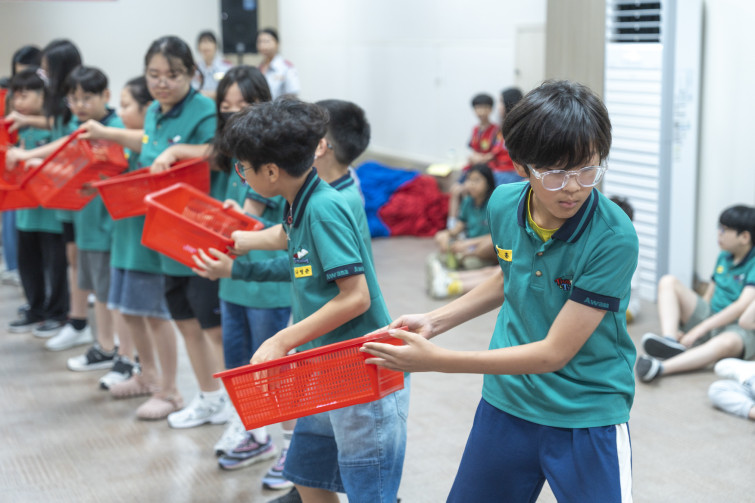 YTo1ODp7czo4OiJGaWxlTmFtZSI7czo0MDoiZmViZTM1NmItZmE2Mi00OGE1LTkzMzUtYzdhNjFiMzJmNDg5LmpwZyI7czoxMjoiRmlsZURhdGVUaW1lIjtpOjE3NTA0ODMyMzI7czo4OiJGaWxlU2l6ZSI7aToxMjQ3MTM3O3M6ODoiRmlsZVR5cGUiO2k6MjtzOjg6Ik1pbWVUeXBlIjtzOjEwOiJpbWFnZS9qcGVnIjtzOjEzOiJTZWN0aW9uc0ZvdW5kIjtzOjMwOiJBTllfVEFHLCBJRkQwLCBUSFVNQk5BSUwsIEVYSUYiO3M6ODoiQ09NUFVURUQiO2E6OTp7czo0OiJodG1sIjtzOjI2OiJ3aWR0aD0iMTc1MiIgaGVpZ2h0PSIxMTY4IiI7czo2OiJIZWlnaHQiO2k6MTE2ODtzOjU6IldpZHRoIjtpOjE3NTI7czo3OiJJc0NvbG9yIjtpOjE7czoxNzoiQnl0ZU9yZGVyTW90b3JvbGEiO2k6MDtzOjE1OiJBcGVydHVyZUZOdW1iZXIiO3M6NToiZi8yLjgiO3M6OToiQ29weXJpZ2h0IjtzOjQ6IllBQkMiO3M6MTg6IlRodW1ibmFpbC5GaWxlVHlwZSI7aToyO3M6MTg6IlRodW1ibmFpbC5NaW1lVHlwZSI7czoxMDoiaW1hZ2UvanBlZyI7fXM6NDoiTWFrZSI7czo0OiJTT05ZIjtzOjU6Ik1vZGVsIjtzOjg6IklMQ0UtN000IjtzOjExOiJYUmVzb2x1dGlvbiI7czo1OiIyNDAvMSI7czoxMToiWVJlc29sdXRpb24iO3M6NToiMjQwLzEiO3M6MTQ6IlJlc29sdXRpb25Vbml0IjtpOjI7czo4OiJTb2Z0d2FyZSI7czo1MjoiQWRvYmUgUGhvdG9zaG9wIExpZ2h0cm9vbSBDbGFzc2ljIDE0LjMuMSAoTWFjaW50b3NoKSI7czo4OiJEYXRlVGltZSI7czoxOToiMjAyNTowNjoyMSAxNDoxNDozOSI7czo2OiJBcnRpc3QiO3M6NzoiWUFCQ19TRyI7czo5OiJDb3B5cmlnaHQiO3M6NDoiWUFCQyI7czoxNjoiRXhpZl9JRkRfUG9pbnRlciI7aToyNTQ7czo5OiJUSFVNQk5BSUwiO2E6Njp7czoxMToiQ29tcHJlc3Npb24iO2k6NjtzOjExOiJYUmVzb2x1dGlvbiI7czo0OiI3Mi8xIjtzOjExOiJZUmVzb2x1dGlvbiI7czo0OiI3Mi8xIjtzOjE0OiJSZXNvbHV0aW9uVW5pdCI7aToyO3M6MjE6IkpQRUdJbnRlcmNoYW5nZUZvcm1hdCI7aToxMDQwO3M6Mjc6IkpQRUdJbnRlcmNoYW5nZUZvcm1hdExlbmd0aCI7aToxODI5Mjt9czoxMjoiRXhwb3N1cmVUaW1lIjtzOjU6IjEvMTI1IjtzOjc6IkZOdW1iZXIiO3M6NToiMjgvMTAiO3M6MTU6IkV4cG9zdXJlUHJvZ3JhbSI7aToxO3M6MTU6IklTT1NwZWVkUmF0aW5ncyI7aTozMjA7czoxOToiVW5kZWZpbmVkVGFnOjB4ODgzMCI7aToyO3M6MTk6IlVuZGVmaW5lZFRhZzoweDg4MzIiO2k6MzIwO3M6MTE6IkV4aWZWZXJzaW9uIjtzOjQ6IjAyMzIiO3M6MTY6IkRhdGVUaW1lT3JpZ2luYWwiO3M6MTk6IjIwMjU6MDY6MjEgMTA6NTM6MzAiO3M6MTc6IkRhdGVUaW1lRGlnaXRpemVkIjtzOjE5OiIyMDI1OjA2OjIxIDEwOjUzOjMwIjtzOjE5OiJVbmRlZmluZWRUYWc6MHg5MDEwIjtzOjY6IiswOTowMCI7czoxOToiVW5kZWZpbmVkVGFnOjB4OTAxMSI7czo2OiIrMDk6MDAiO3M6MTk6IlVuZGVmaW5lZFRhZzoweDkwMTIiO3M6NjoiKzA5OjAwIjtzOjE3OiJTaHV0dGVyU3BlZWRWYWx1ZSI7czoxNToiNjk2NTc4NC8xMDAwMDAwIjtzOjEzOiJBcGVydHVyZVZhbHVlIjtzOjE1OiIyOTcwODU0LzEwMDAwMDAiO3M6MTU6IkJyaWdodG5lc3NWYWx1ZSI7czo5OiI1Njc0LzI1NjAiO3M6MTc6IkV4cG9zdXJlQmlhc1ZhbHVlIjtzOjQ6IjAvMTAiO3M6MTY6Ik1heEFwZXJ0dXJlVmFsdWUiO3M6NzoiNzYwLzI1NiI7czoxMjoiTWV0ZXJpbmdNb2RlIjtpOjU7czoxMToiTGlnaHRTb3VyY2UiO2k6MDtzOjU6IkZsYXNoIjtpOjEzO3M6MTE6IkZvY2FsTGVuZ3RoIjtzOjY6IjU3MC8xMCI7czoxODoiU3ViU2VjVGltZU9yaWdpbmFsIjtzOjM6Ijc4NiI7czoxOToiU3ViU2VjVGltZURpZ2l0aXplZCI7czozOiI3ODYiO3M6MTA6IkNvbG9yU3BhY2UiO2k6NjU1MzU7czoyMToiRm9jYWxQbGFuZVhSZXNvbHV0aW9uIjtzOjE0OiI2NDQ0OTMzOS8zMjc2OCI7czoyMToiRm9jYWxQbGFuZVlSZXNvbHV0aW9uIjtzOjE0OiI2NDQ0OTMzOS8zMjc2OCI7czoyNDoiRm9jYWxQbGFuZVJlc29sdXRpb25Vbml0IjtpOjM7czoxMDoiRmlsZVNvdXJjZSI7czoxOiIDIjtzOjk6IlNjZW5lVHlwZSI7czoxOiIBIjtzOjE0OiJDdXN0b21SZW5kZXJlZCI7aTowO3M6MTI6IkV4cG9zdXJlTW9kZSI7aToxO3M6MTI6IldoaXRlQmFsYW5jZSI7aToxO3M6MTY6IkRpZ2l0YWxab29tUmF0aW8iO3M6NToiMTYvMTYiO3M6MjE6IkZvY2FsTGVuZ3RoSW4zNW1tRmlsbSI7aTo1NztzOjE2OiJTY2VuZUNhcHR1cmVUeXBlIjtpOjA7czo4OiJDb250cmFzdCI7aTowO3M6MTA6IlNhdHVyYXRpb24iO2k6MDtzOjk6IlNoYXJwbmVzcyI7aTowO3M6MTk6IlVuZGVmaW5lZFRhZzoweEE0MzIiO2E6NDp7aTowO3M6NjoiMjQwLzEwIjtpOjE7czo2OiI3MDAvMTAiO2k6MjtzOjU6IjI4LzEwIjtpOjM7czo1OiIyOC8xMCI7fXM6MTk6IlVuZGVmaW5lZFRhZzoweEE0MzQiO3M6MjE6IkZFIDI0LTcwbW0gRjIuOCBHTSBJSSI7fQ==